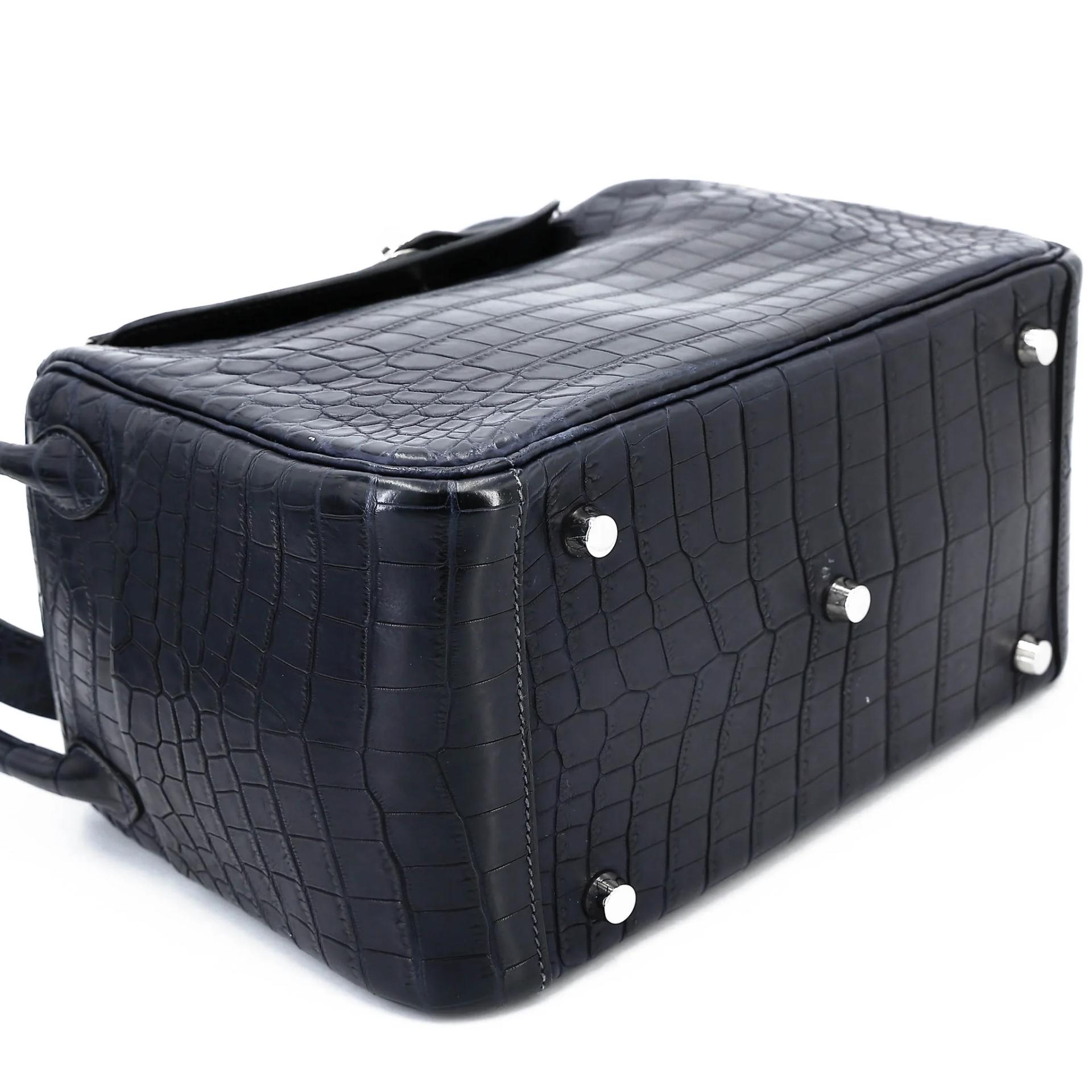 Very Good ( Rank A) HERMÈS Lindy 26 Bleu Indigo (76) Matte Niloticus Crocodile Palladium hardware X (2016) - 5