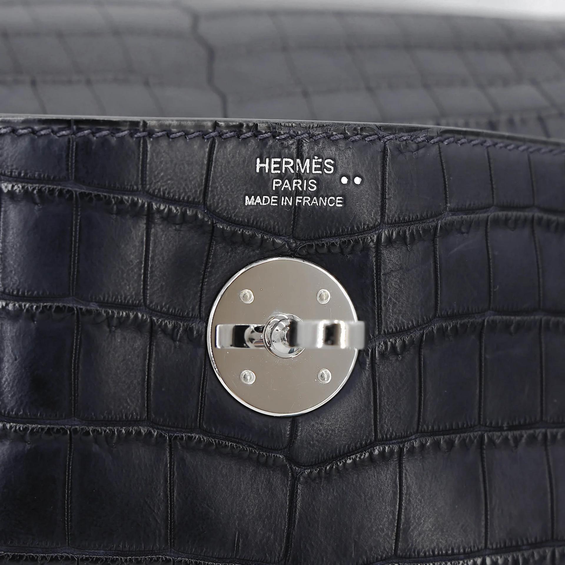 Very Good ( Rank A) HERMÈS Lindy 26 Bleu Indigo (76) Matte Niloticus Crocodile Palladium hardware X (2016) - 21
