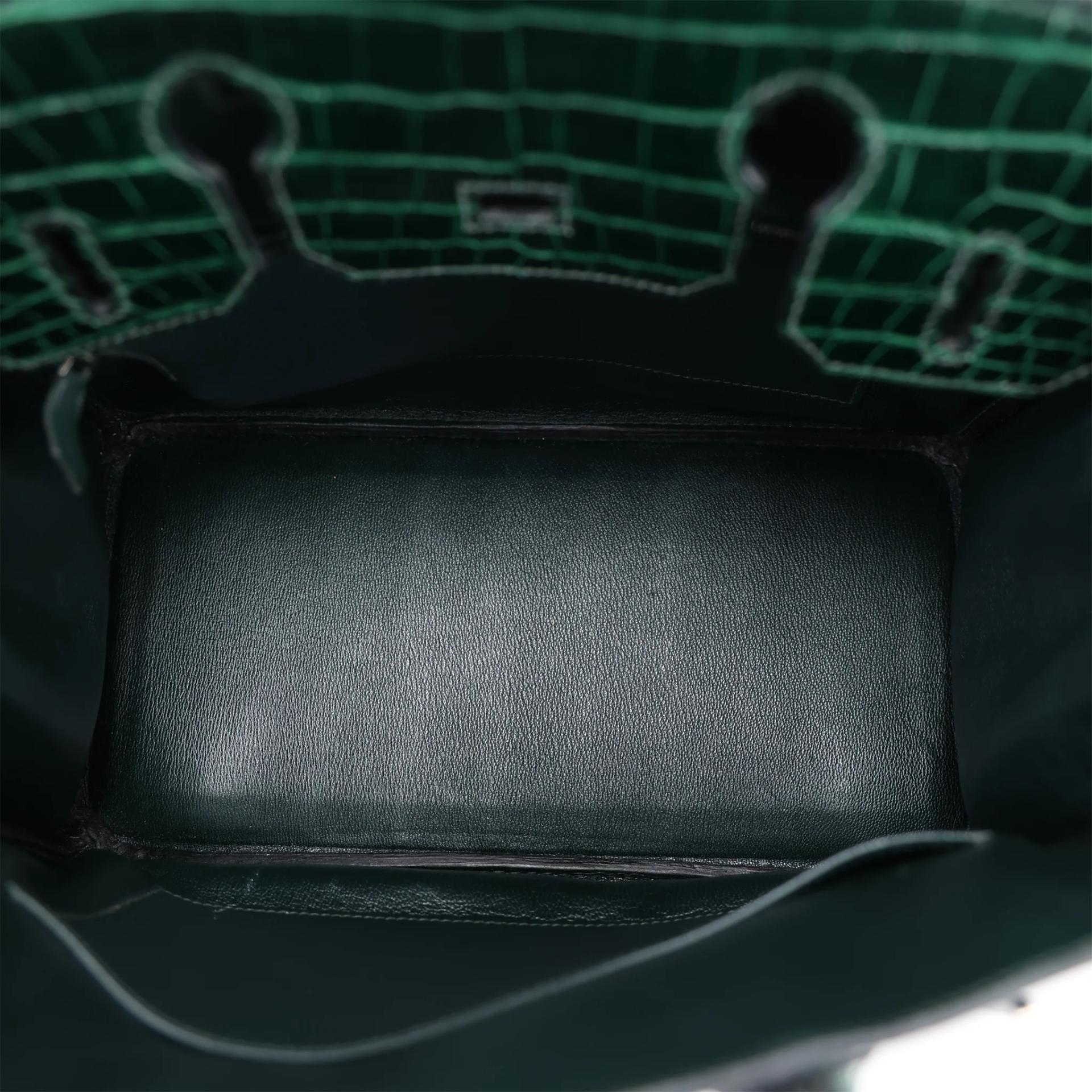 Very Good ( Rank A) HERMÈS Birkin 30 Vert Fonce (67) Shiny Niloticus Crocodile Palladium hardware Square Q (2013) - 14