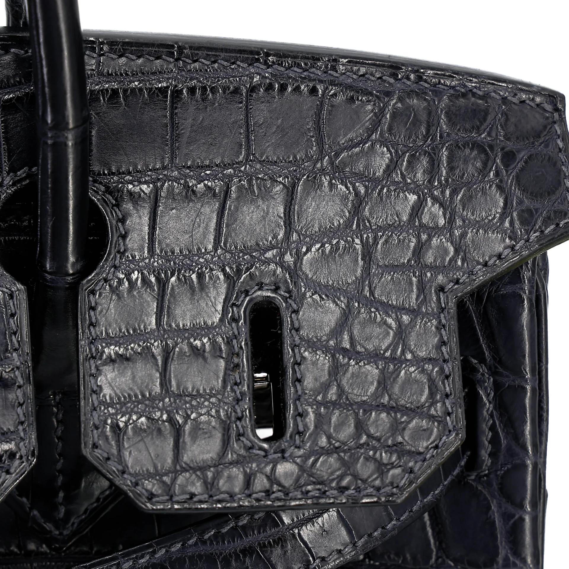 Very Good ( Rank A) HERMÈS Birkin 30 Bleu Indigo (76) Matte Niloticus Crocodile Palladium hardware Square M (2009) - 21
