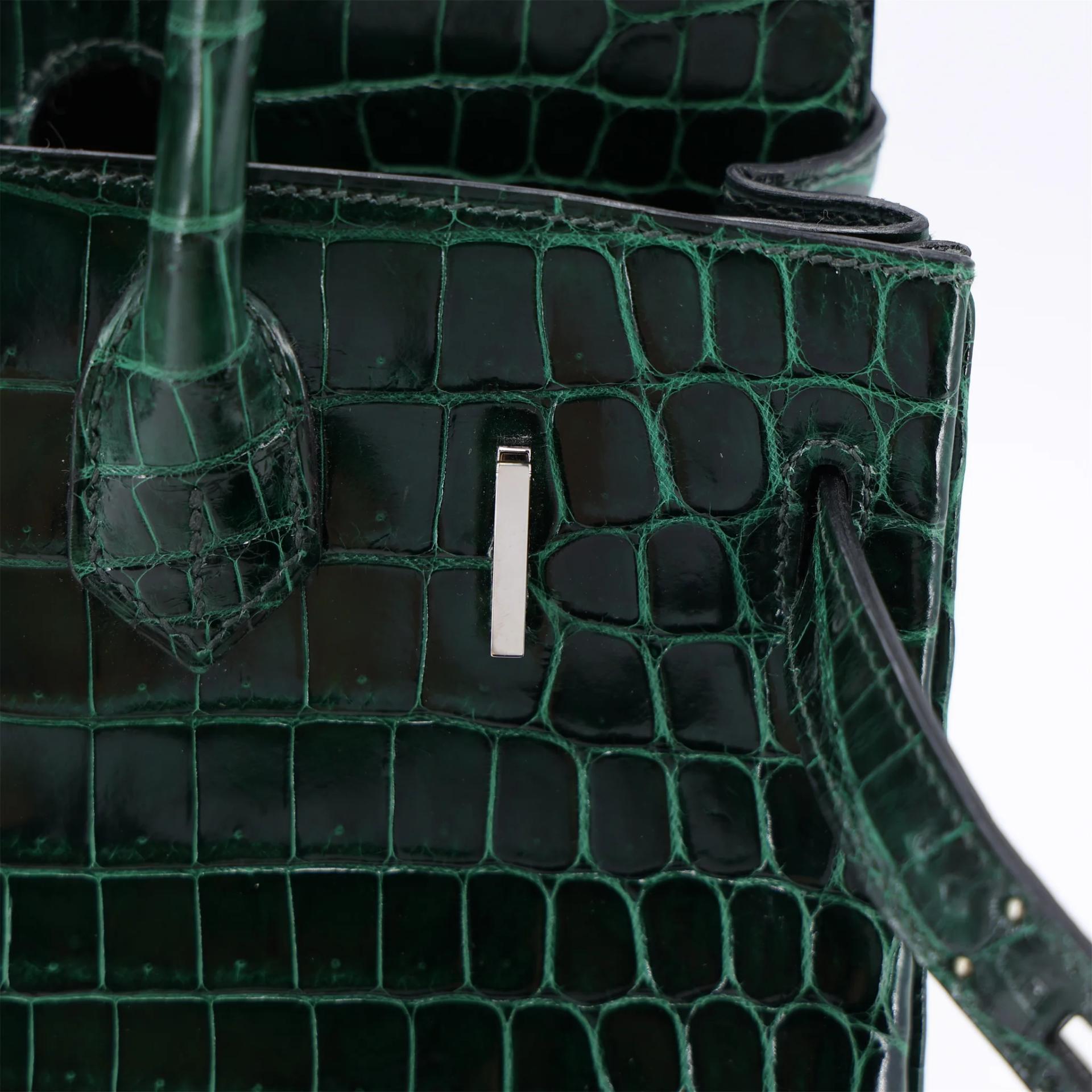 Very Good ( Rank A) HERMÈS Birkin 30 Vert Fonce (67) Shiny Niloticus Crocodile Palladium hardware Square Q (2013) - 13