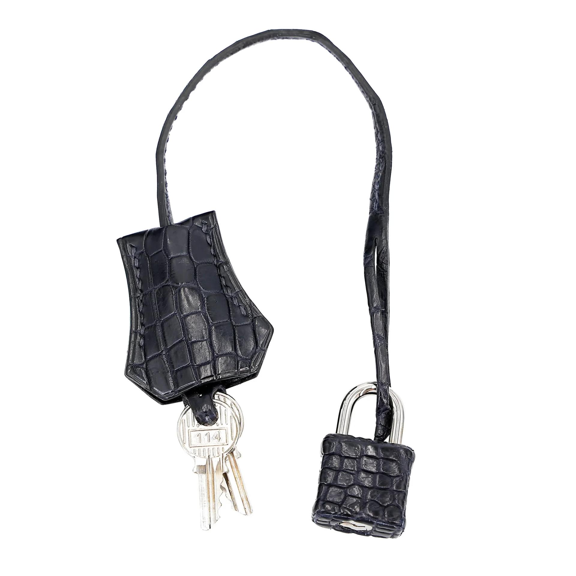 Very Good ( Rank A) HERMÈS Birkin 30 Bleu Indigo (76) Matte Niloticus Crocodile Palladium hardware Square M (2009) - 28