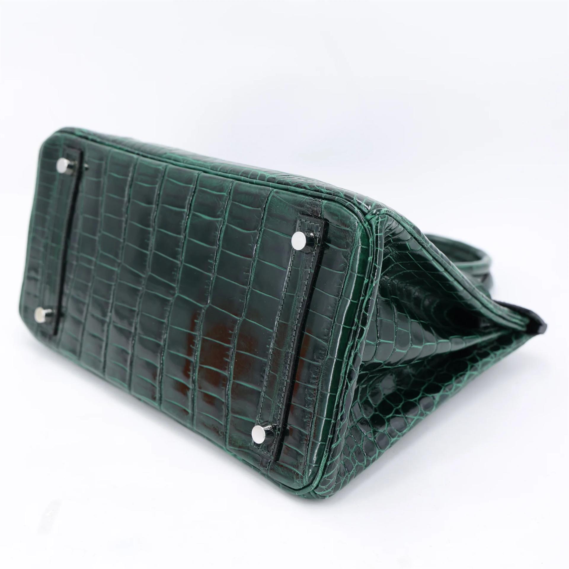 Very Good ( Rank A) HERMÈS Birkin 30 Vert Fonce (67) Shiny Niloticus Crocodile Palladium hardware Square Q (2013) - 5