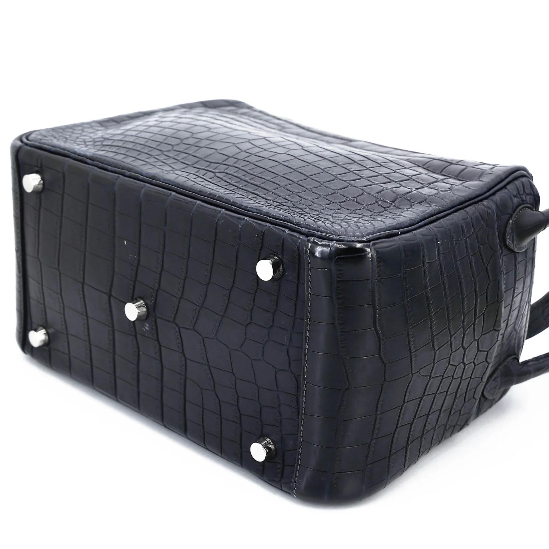 Very Good ( Rank A) HERMÈS Lindy 26 Bleu Indigo (76) Matte Niloticus Crocodile Palladium hardware X (2016) - 6