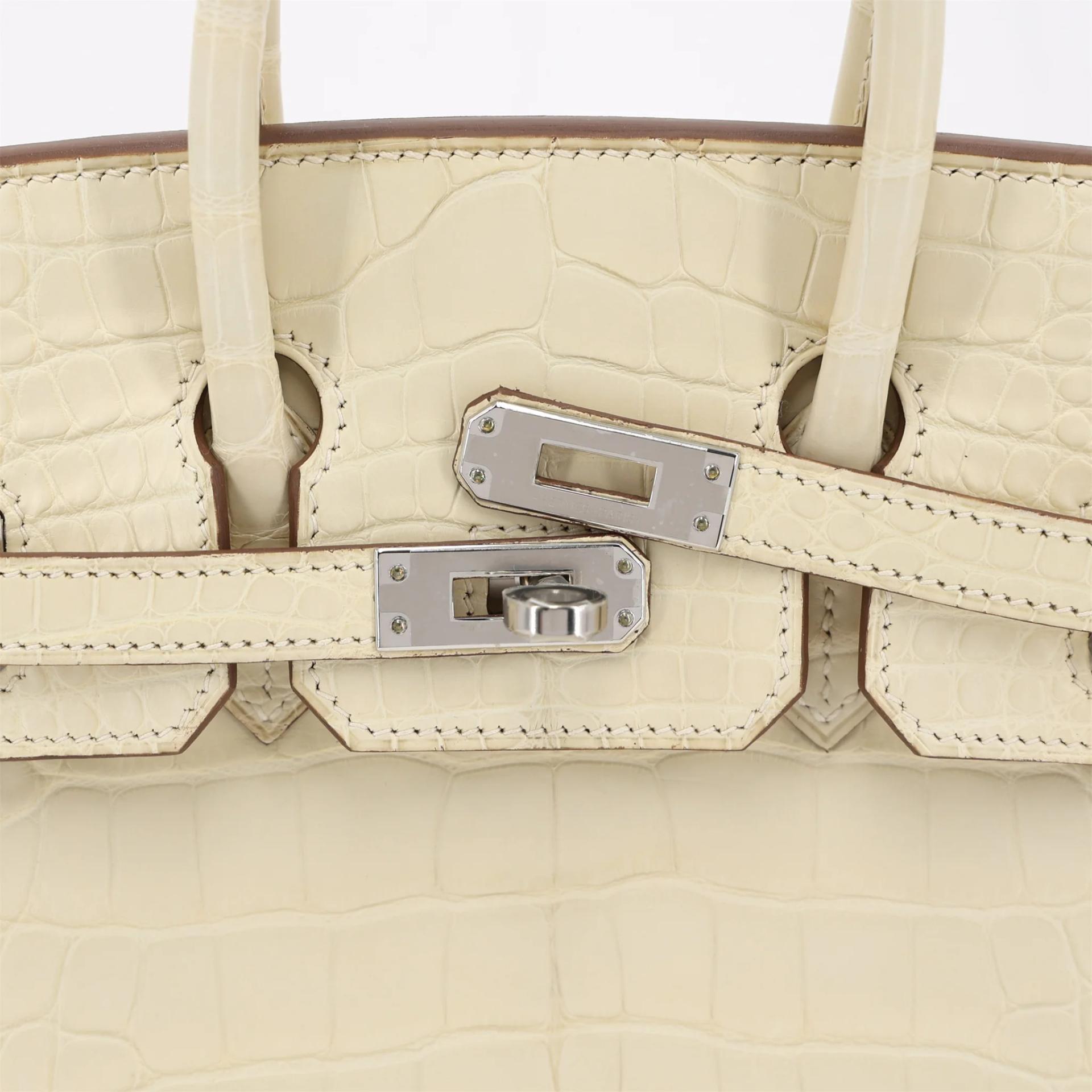 Unused ( Rank NS ) HERMÈS Birkin 25 Vanille (Y1) Matte Alligator Palladium hardware Z (2021) - 8