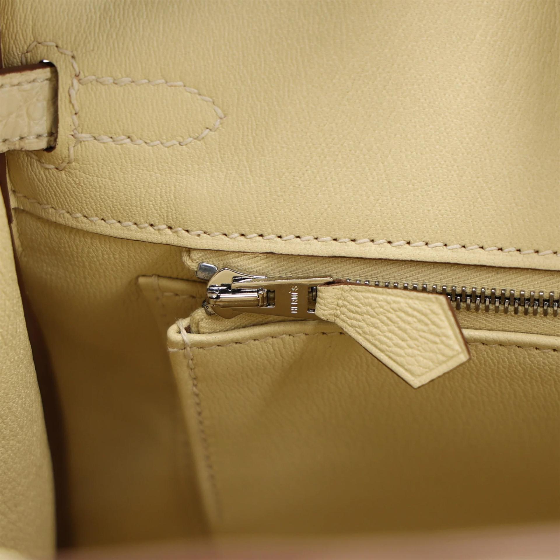Unused ( Rank NS ) HERMÈS Birkin 25 Vanille (Y1) Matte Alligator Palladium hardware Z (2021) - 14