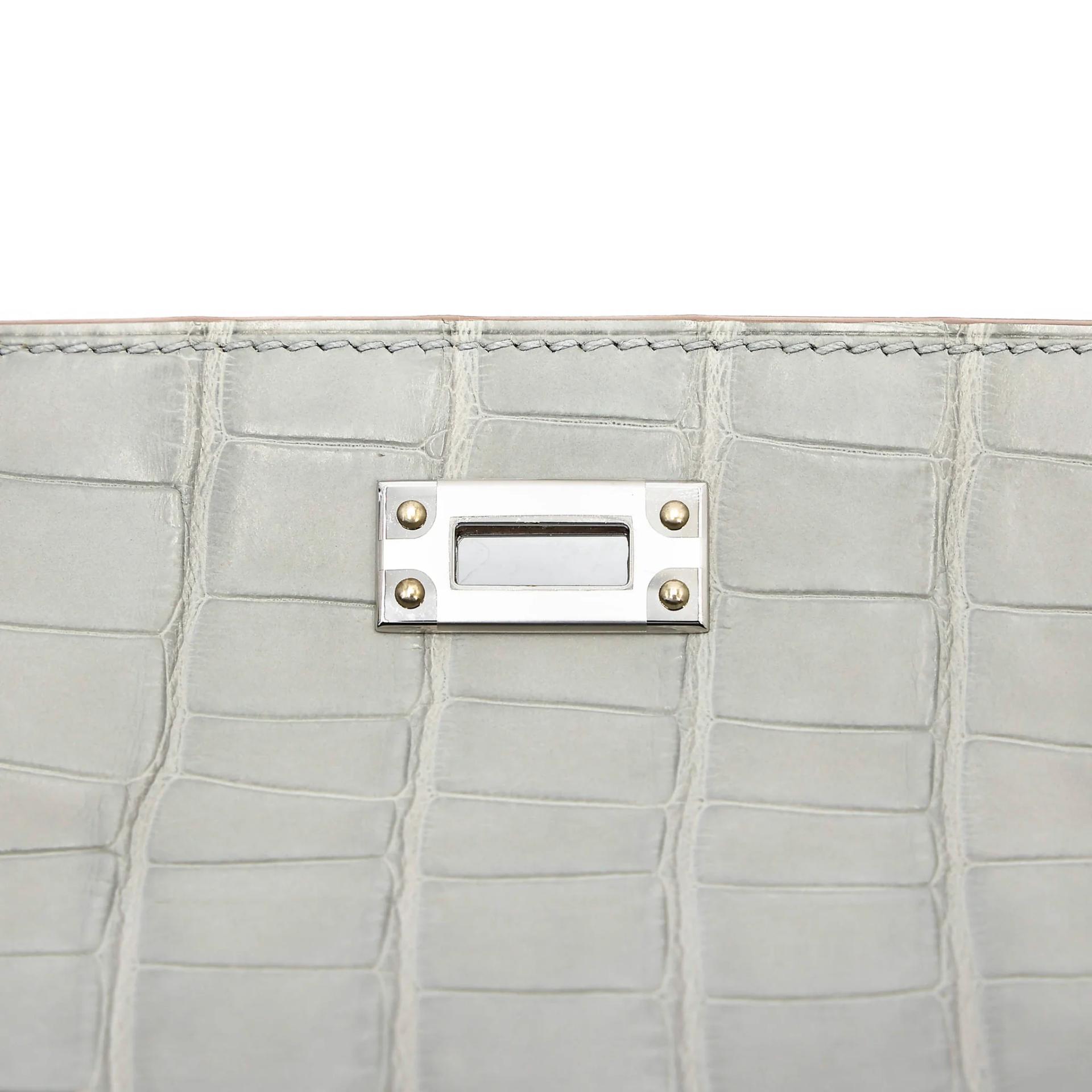 Brand New ( Rank N ) HERMÈS Limited Edition Kelly 25 Gris Perle (80) Matte Alligator Palladium hardware K (2025) - 12