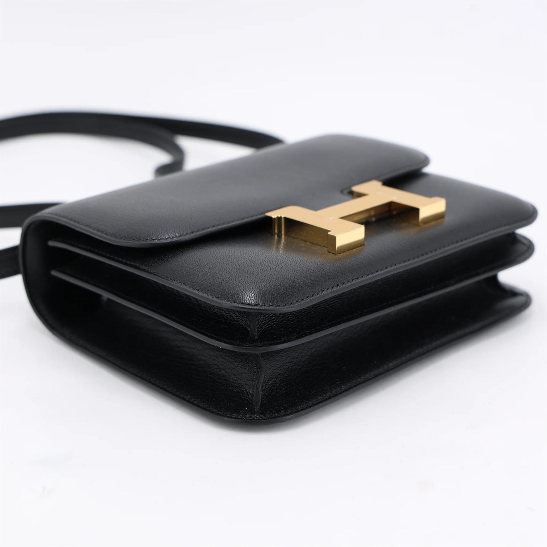 Unused ( Rank NS ) HERMÈS Constance Mini Noir (89) Chevre Gold hardware B (2023) - 4