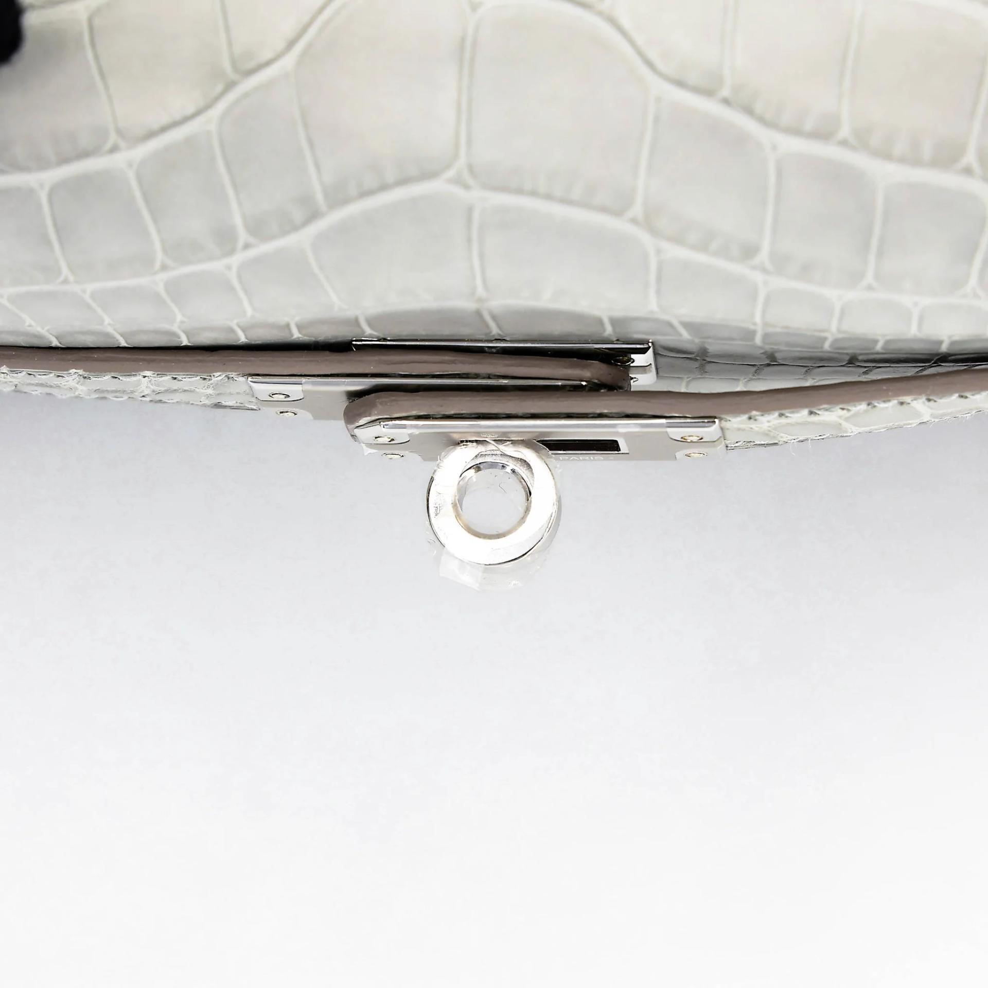 Brand New ( Rank N ) HERMÈS Limited Edition Kelly 25 Gris Perle (80) Matte Alligator Palladium hardware K (2025) - 10