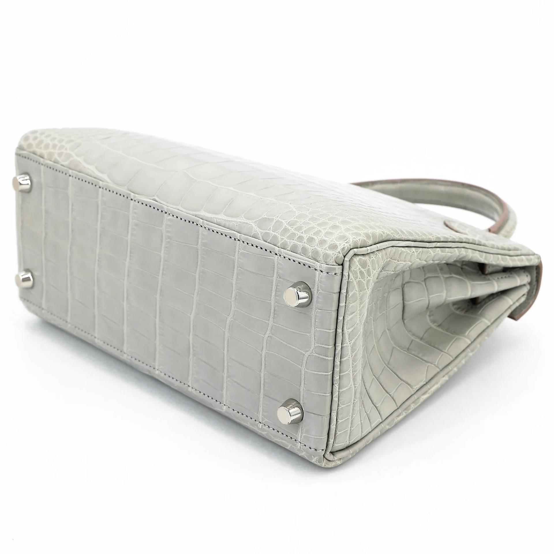 Brand New ( Rank N ) HERMÈS Limited Edition Kelly 25 Gris Perle (80) Matte Alligator Palladium hardware K (2025) - 6