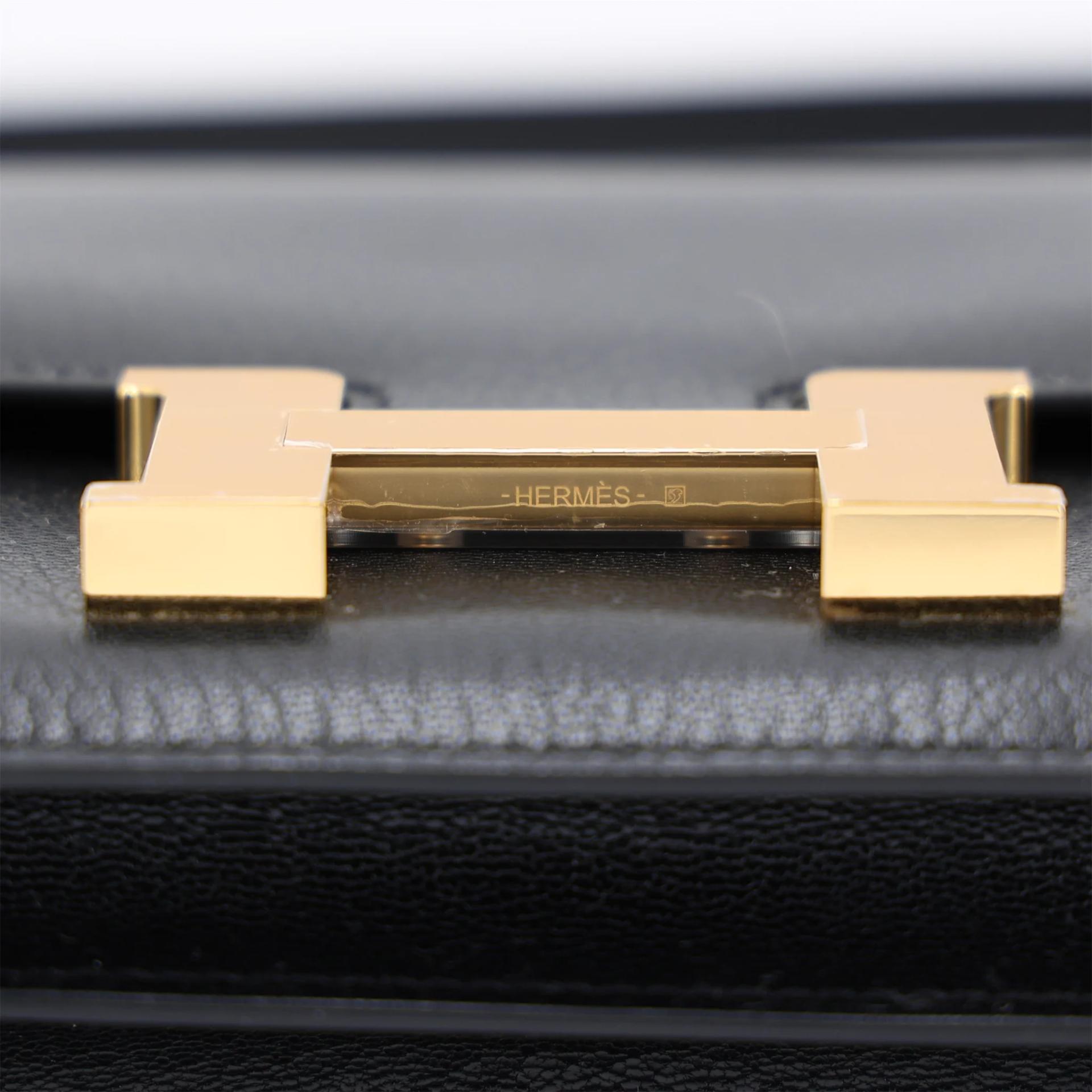 Unused ( Rank NS ) HERMÈS Constance Mini Noir (89) Chevre Gold hardware B (2023) - 9