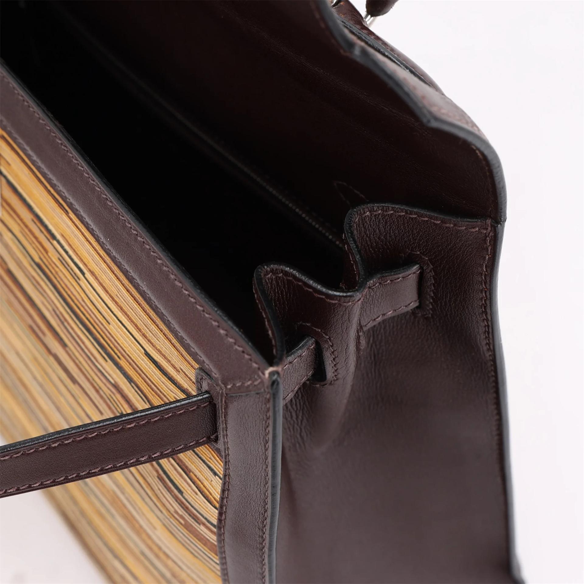 Very Good ( Rank A) HERMÈS Limited Edition Kelly 32 Marron Glace Box-calf Vibrato Palladium hardware Square C (1999) - 16