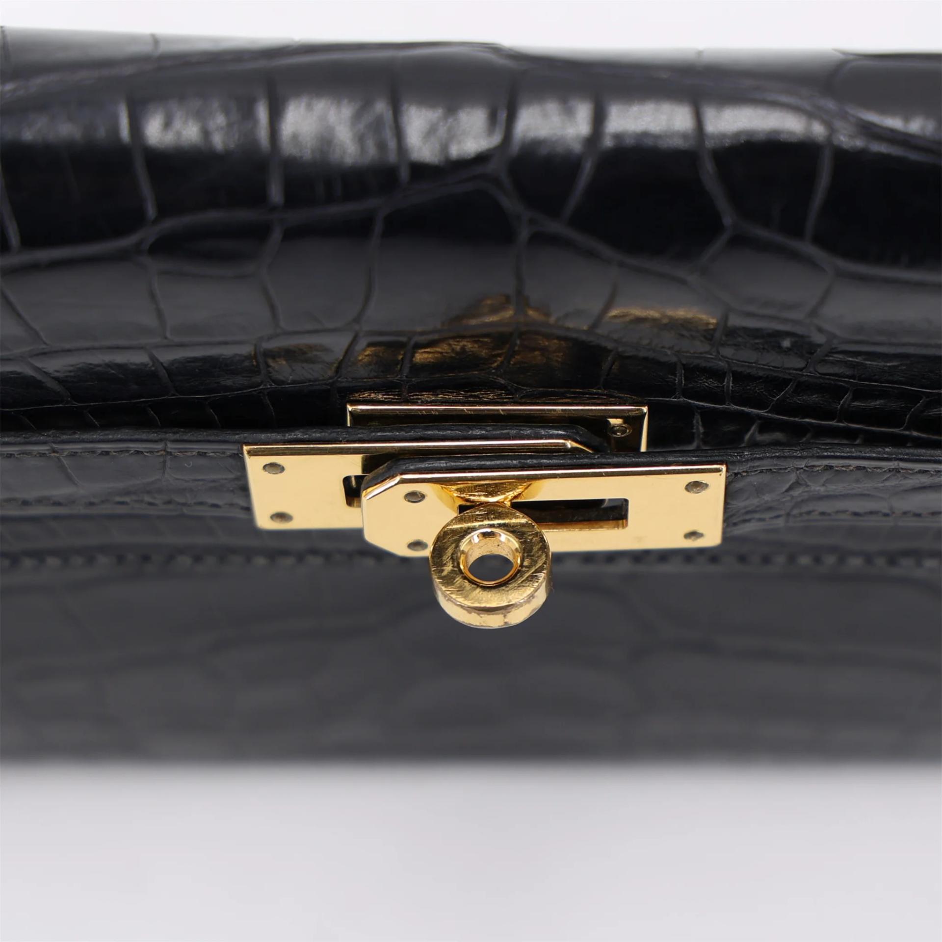 Good ( Rank AB) HERMÈS Kelly Wallet Noir (89) Matte Alligator Gold hardware A (2017) - 8