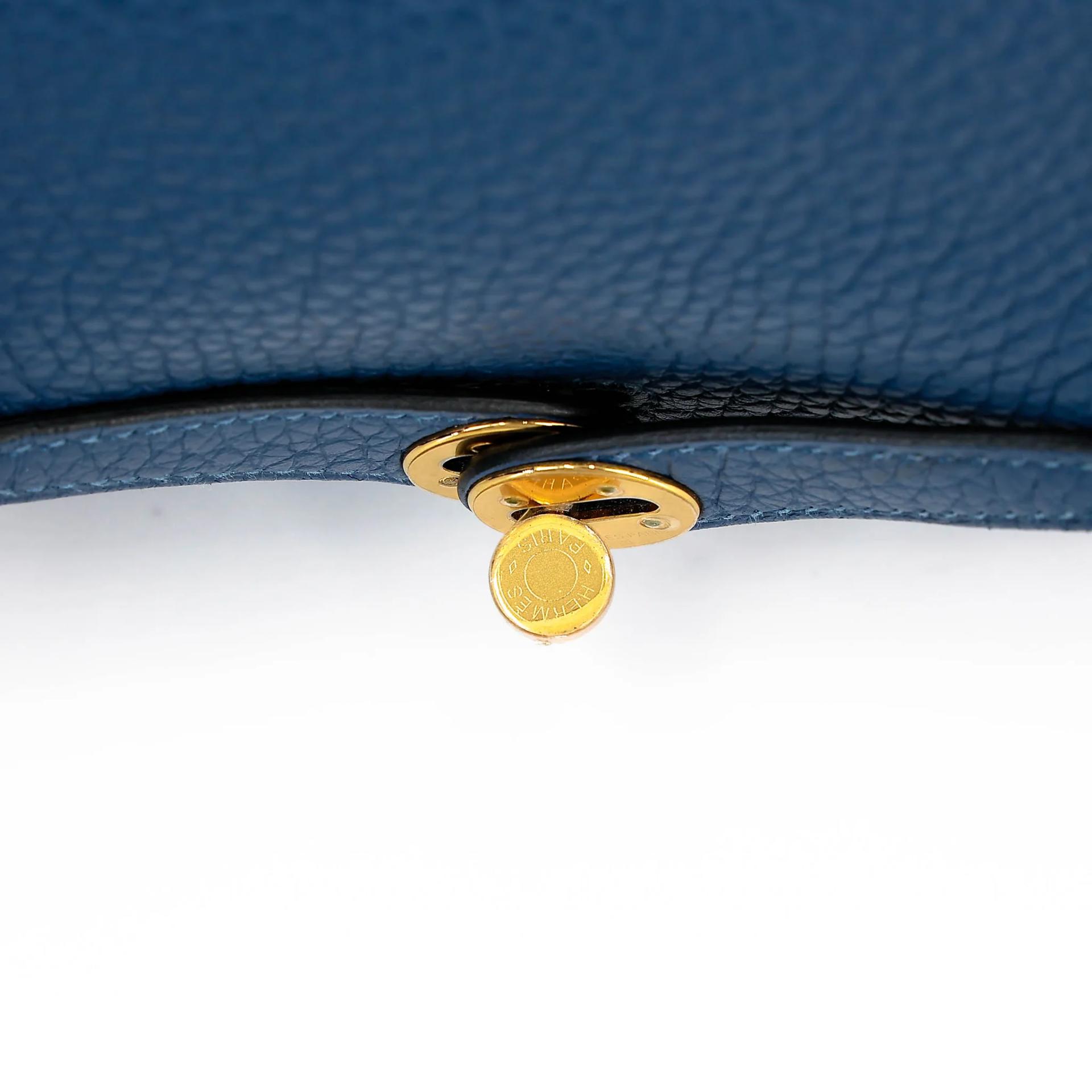 Very Good ( Rank A) HERMÈS Mini Lindy Navy (7U) Clemence Gold hardware Y (2020) - 16