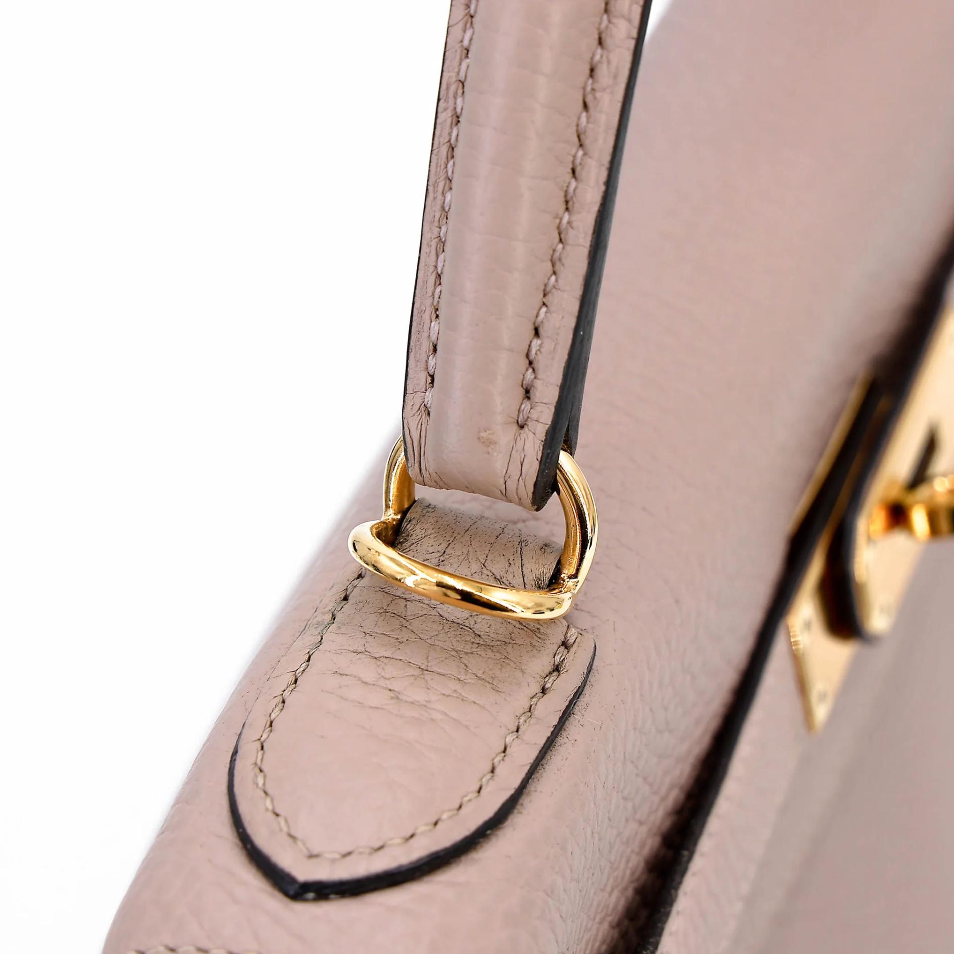 Very Good ( Rank A) HERMÈS Kelly 28 Glycine (4W) Togo Gold hardware T (2015) - 15