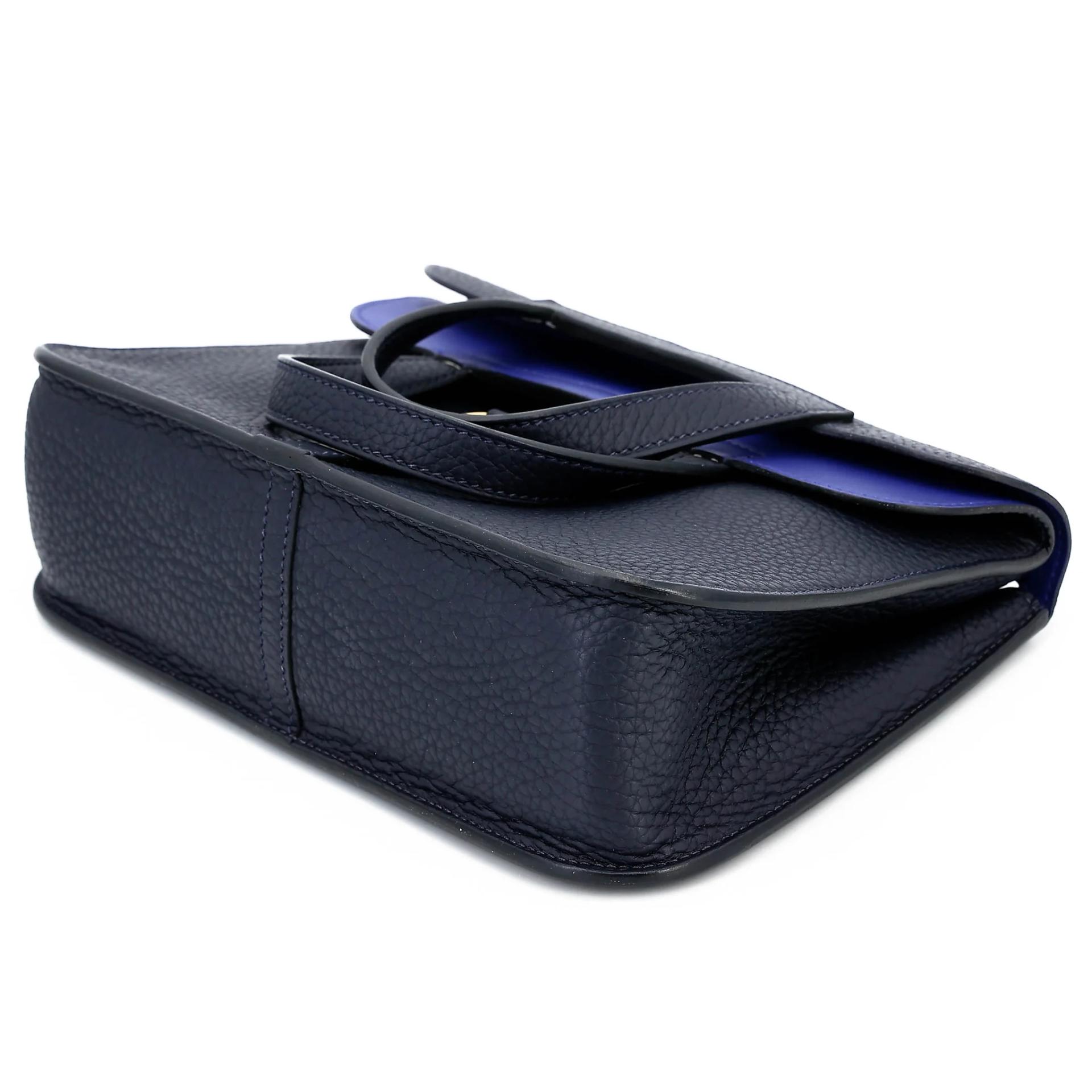 Excellent ( Rank SA ) HERMÈS Halzan 25 Verso Bleu Nuit (2Z) Bleu Electrique (7T) Clemence Gold hardware Z (2021) - 8