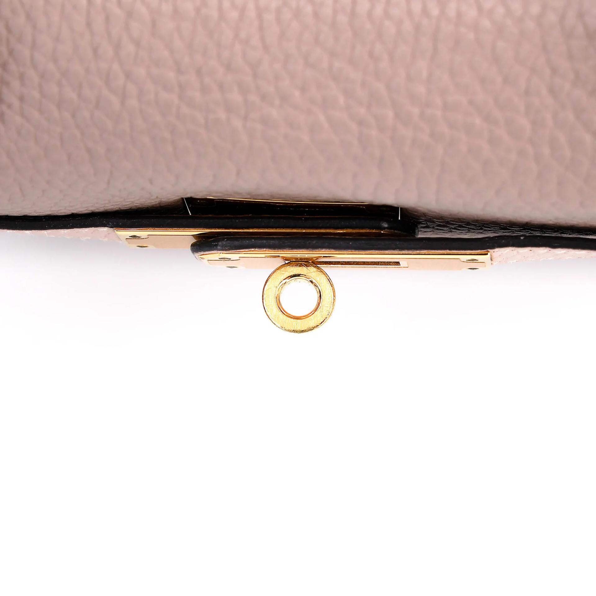 Very Good ( Rank A) HERMÈS Kelly 28 Glycine (4W) Togo Gold hardware T (2015) - 18