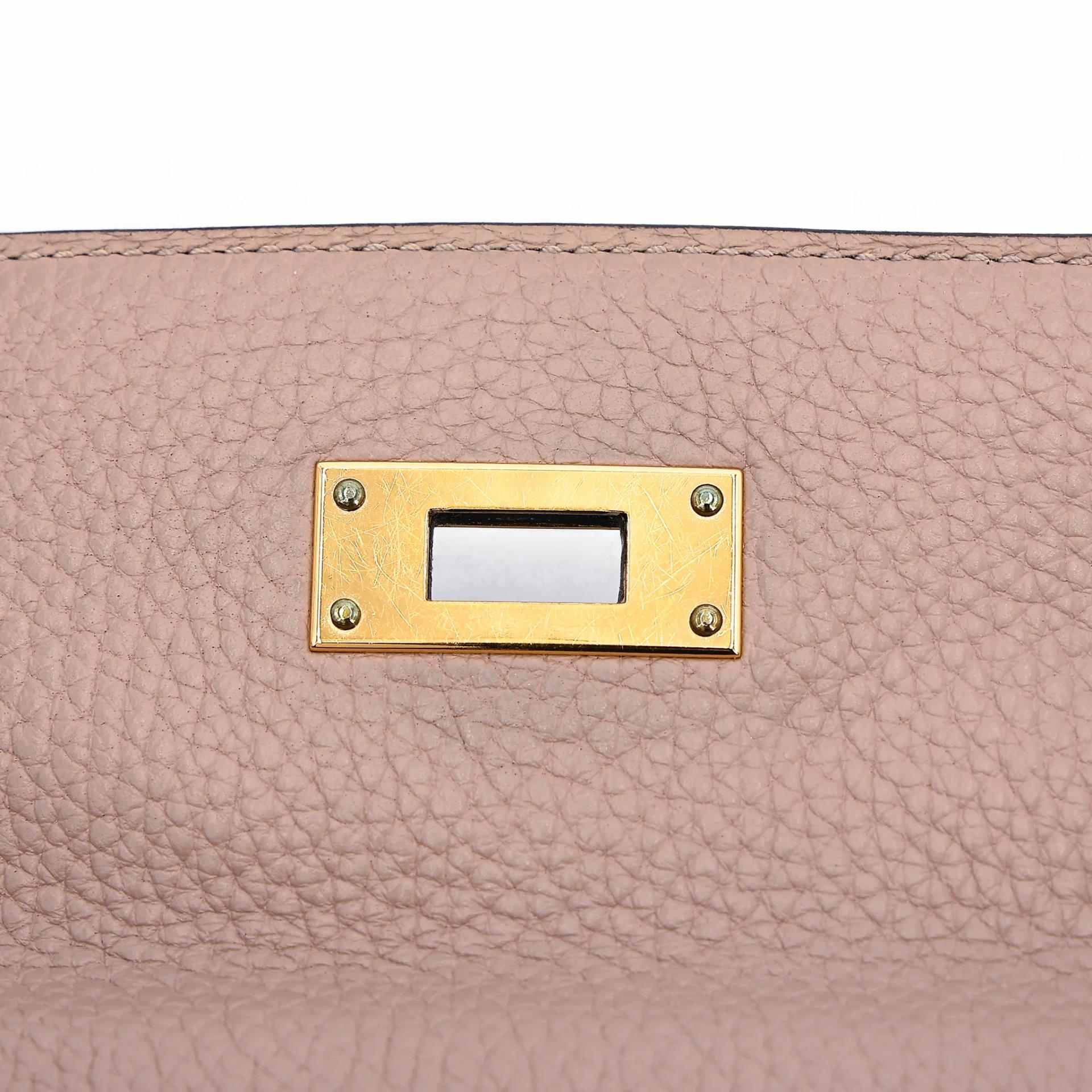 Very Good ( Rank A) HERMÈS Kelly 28 Glycine (4W) Togo Gold hardware T (2015) - 23