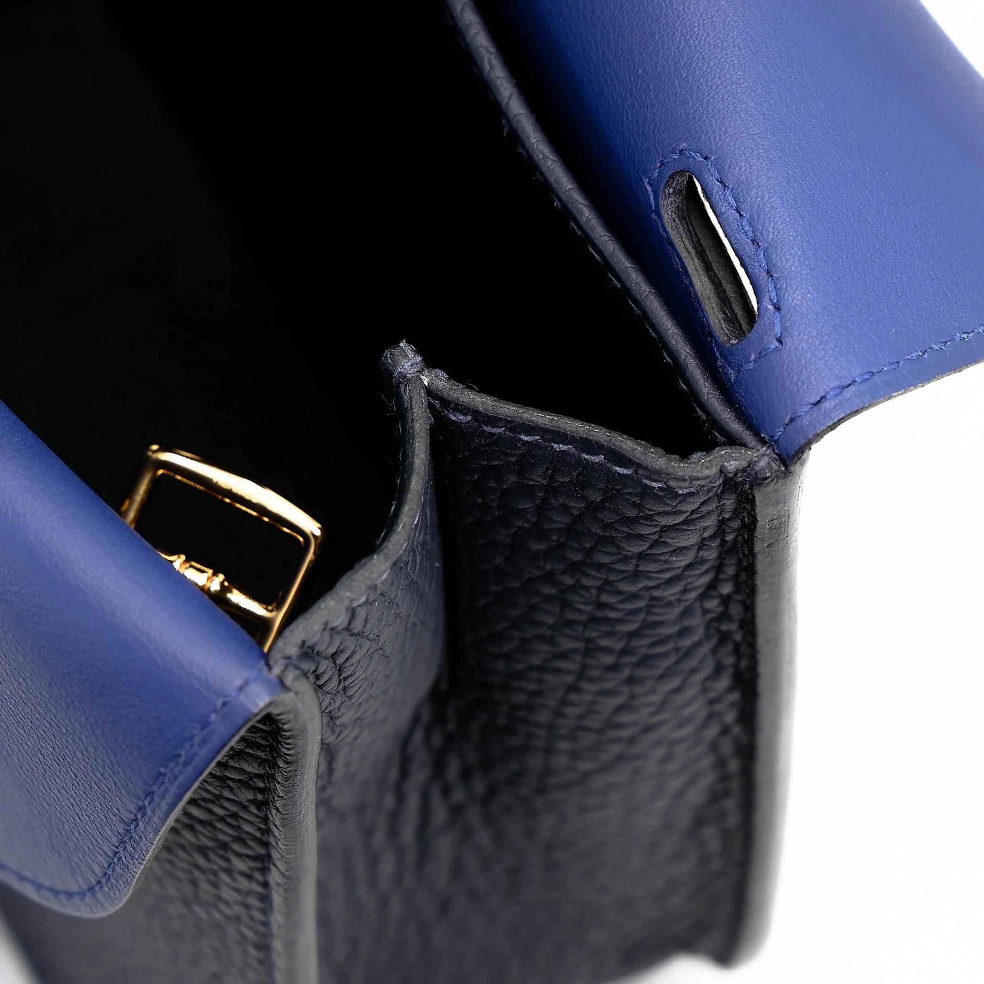 Excellent ( Rank SA ) HERMÈS Halzan 25 Verso Bleu Nuit (2Z) Bleu Electrique (7T) Clemence Gold hardware Z (2021) - 16