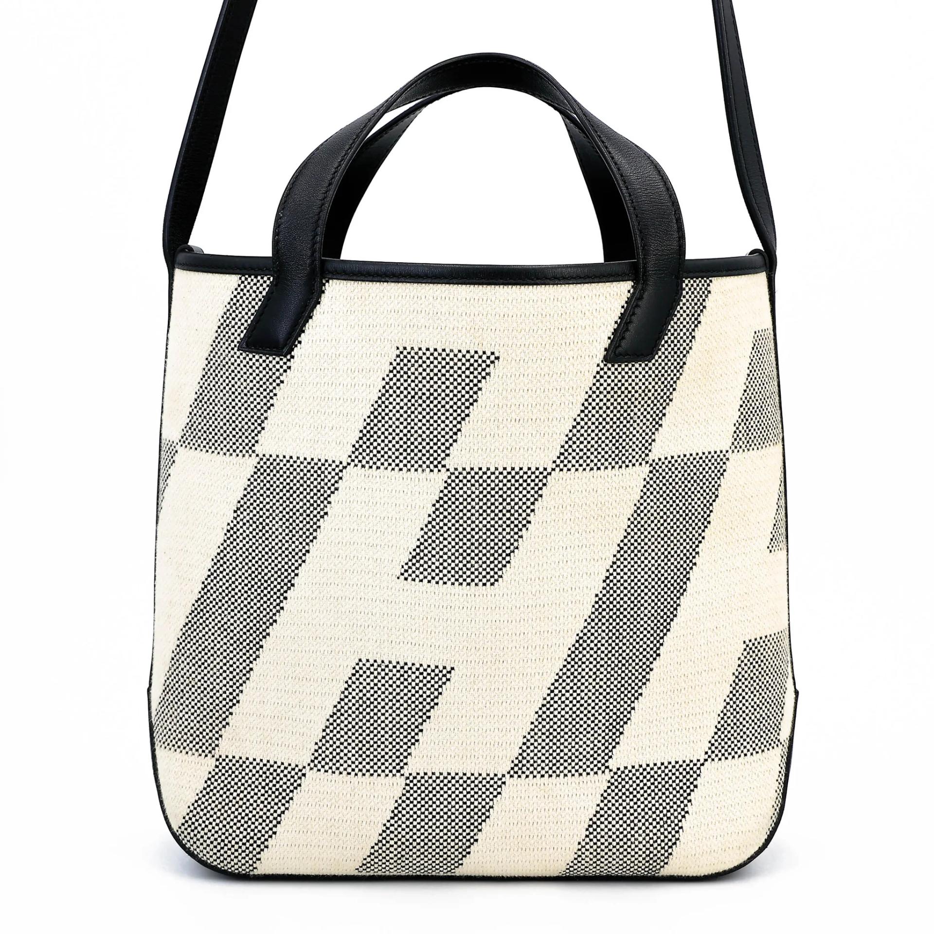 Excellent ( Rank SA ) HERMÈS Feudou Tote Bag Noir (89) Toile H canvas Palladium hardware Z (2021) - 2