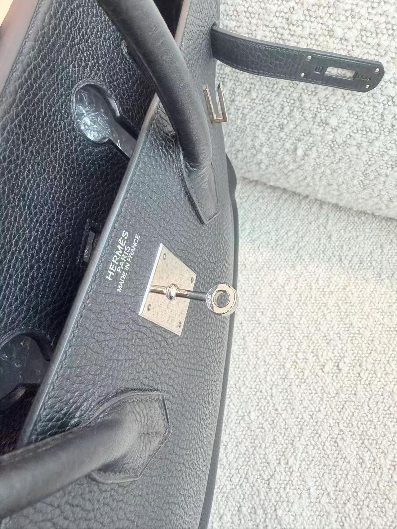 Good ( Rank AB) HERMÈS Birkin 35 Noir (89) Clemence Palladium hardware Square I (2005) - 29