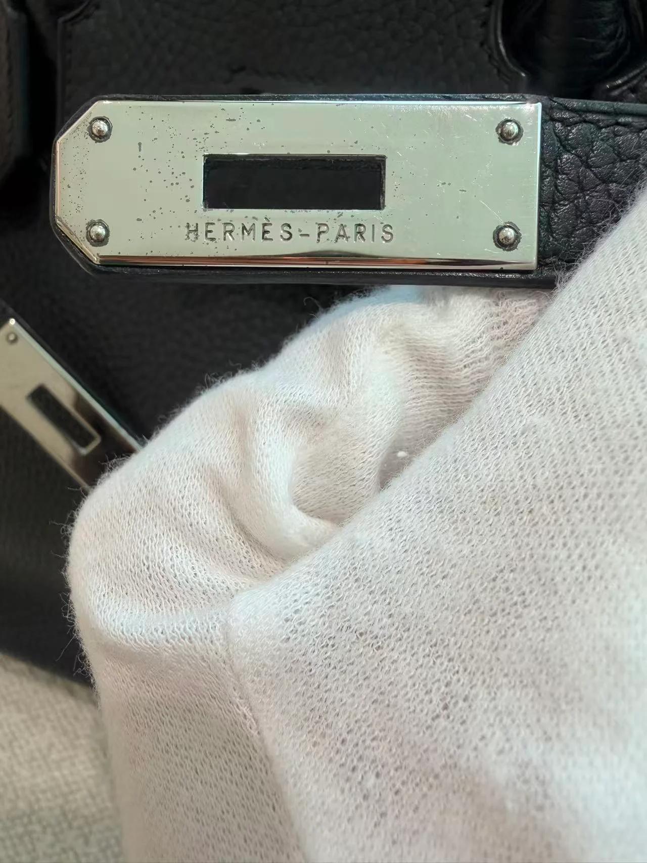 Good ( Rank AB) HERMÈS Birkin 35 Noir (89) Clemence Palladium hardware Square I (2005) - 23