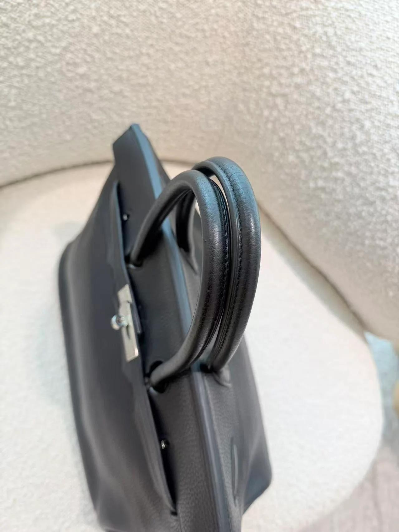 Good ( Rank AB) HERMÈS Birkin 35 Noir (89) Clemence Palladium hardware Square I (2005) - 20