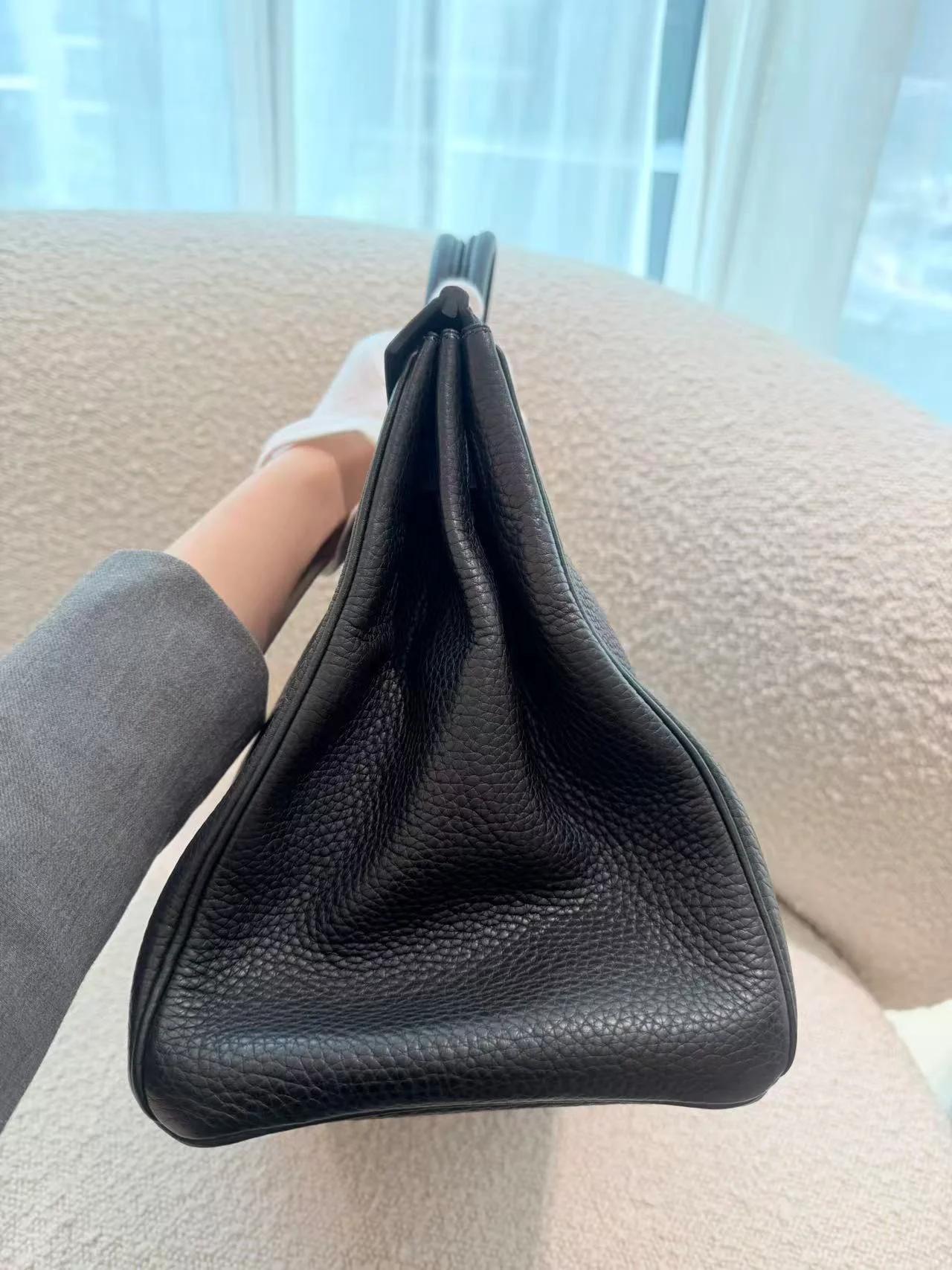 Good ( Rank AB) HERMÈS Birkin 35 Noir (89) Clemence Palladium hardware Square I (2005) - 19