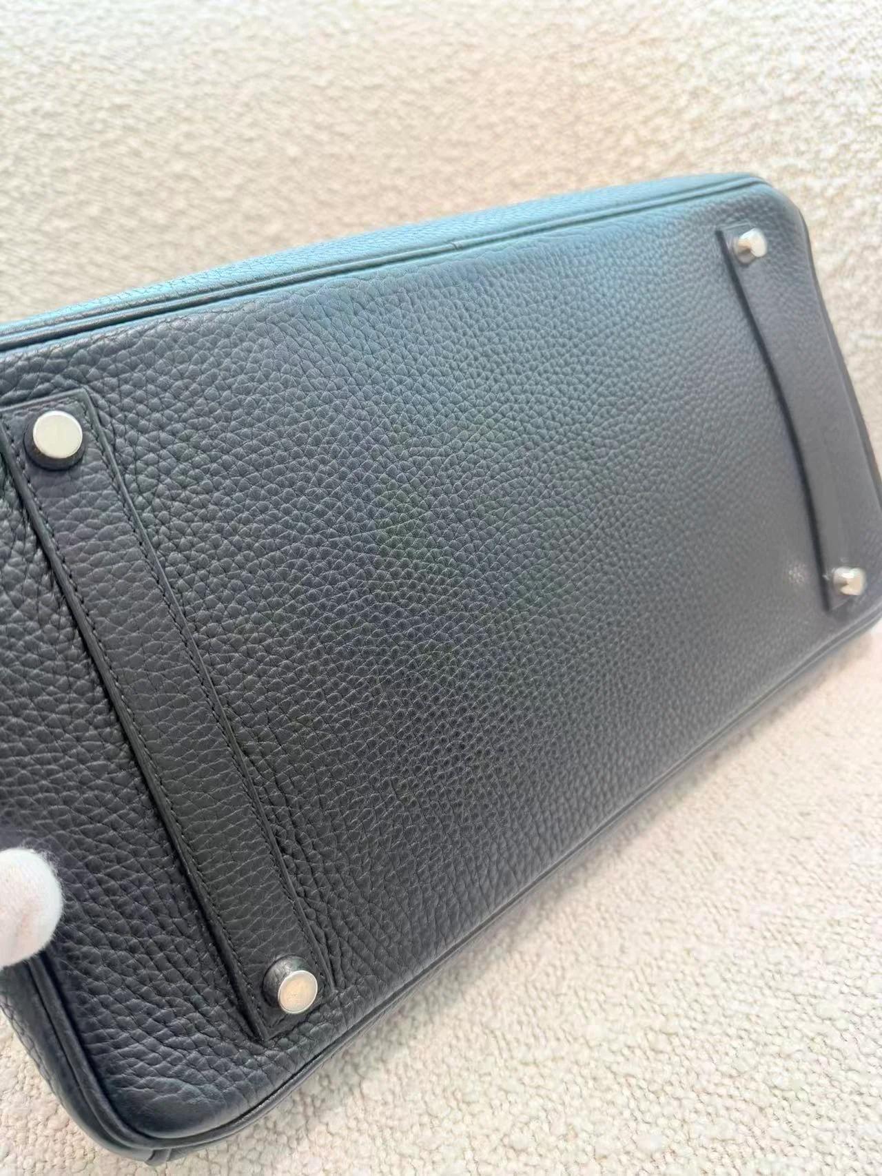 Good ( Rank AB) HERMÈS Birkin 35 Noir (89) Clemence Palladium hardware Square I (2005) - 17