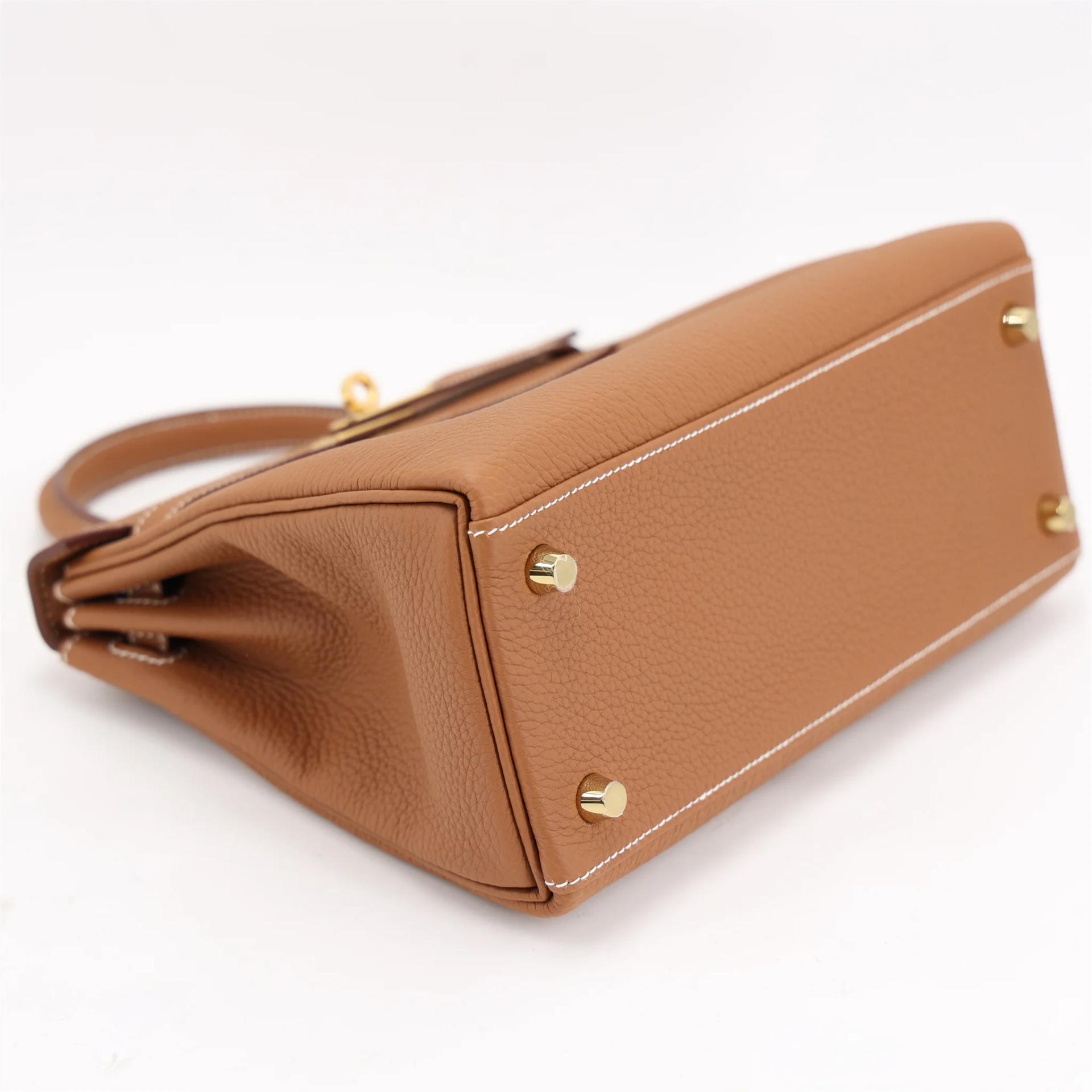 全新 HERMÈS 愛馬仕 Kelly 25 37 金棕色 Gold Togo小牛皮 金扣 G刻 2026年 - 4