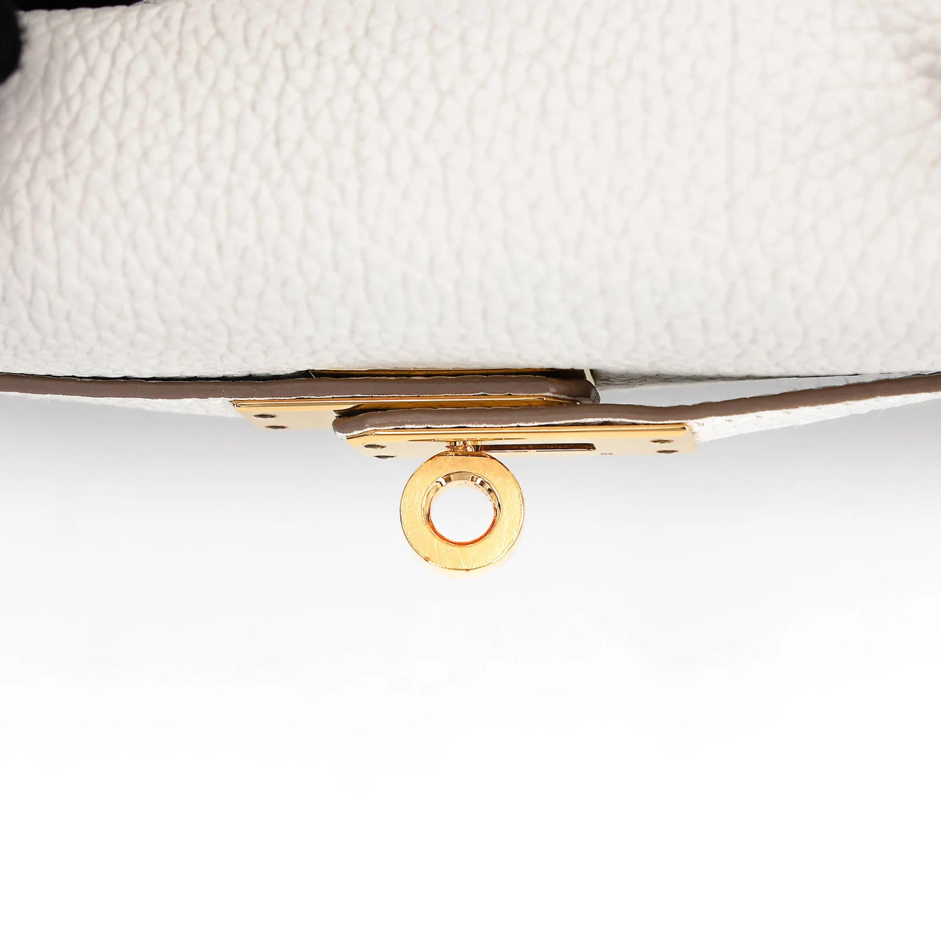 Very Good ( Rank A) HERMÈS Kelly 25 Mushroom (0T) Togo Gold hardware B (2023) - 9