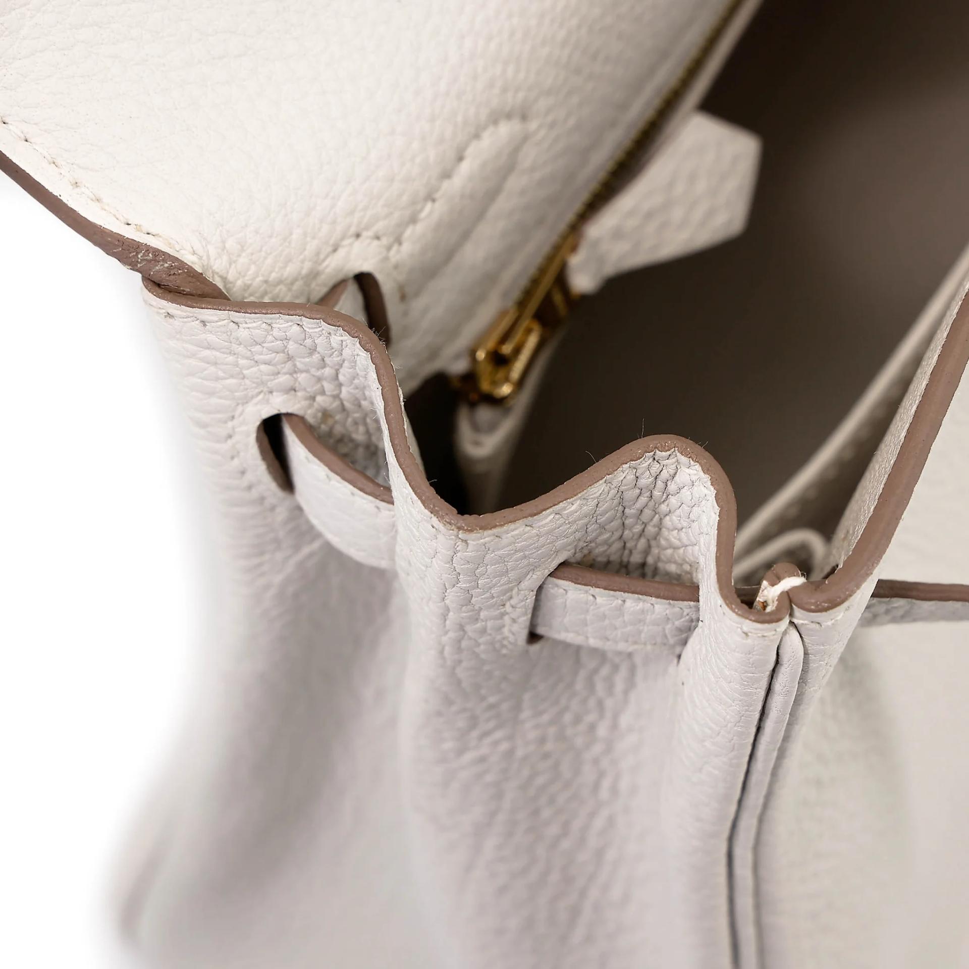 Very Good ( Rank A) HERMÈS Kelly 25 Mushroom (0T) Togo Gold hardware B (2023) - 19