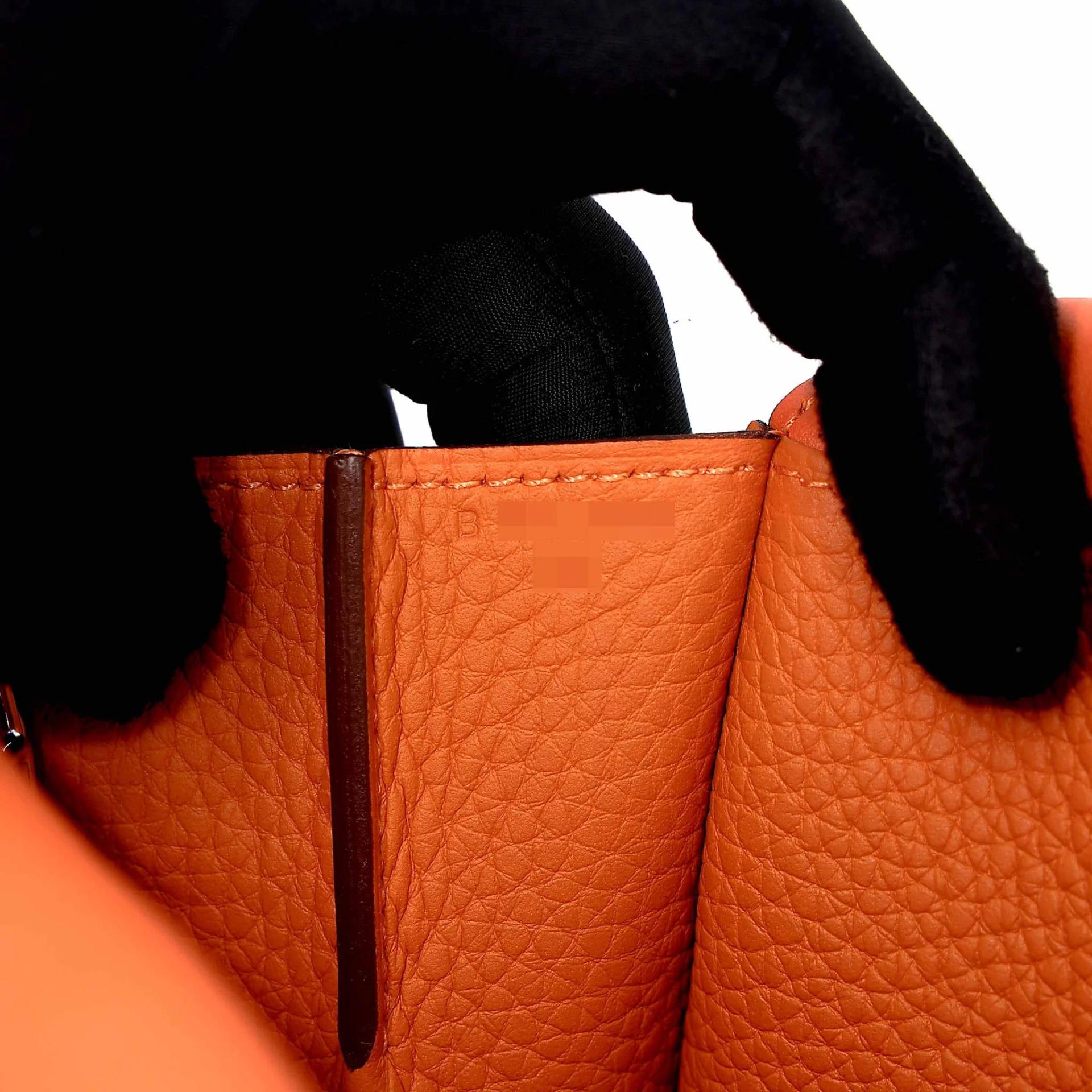 Unused ( Rank NS ) HERMÈS Halzan 25 Orange (93) Clemence Palladium hardware B (2023) - 13