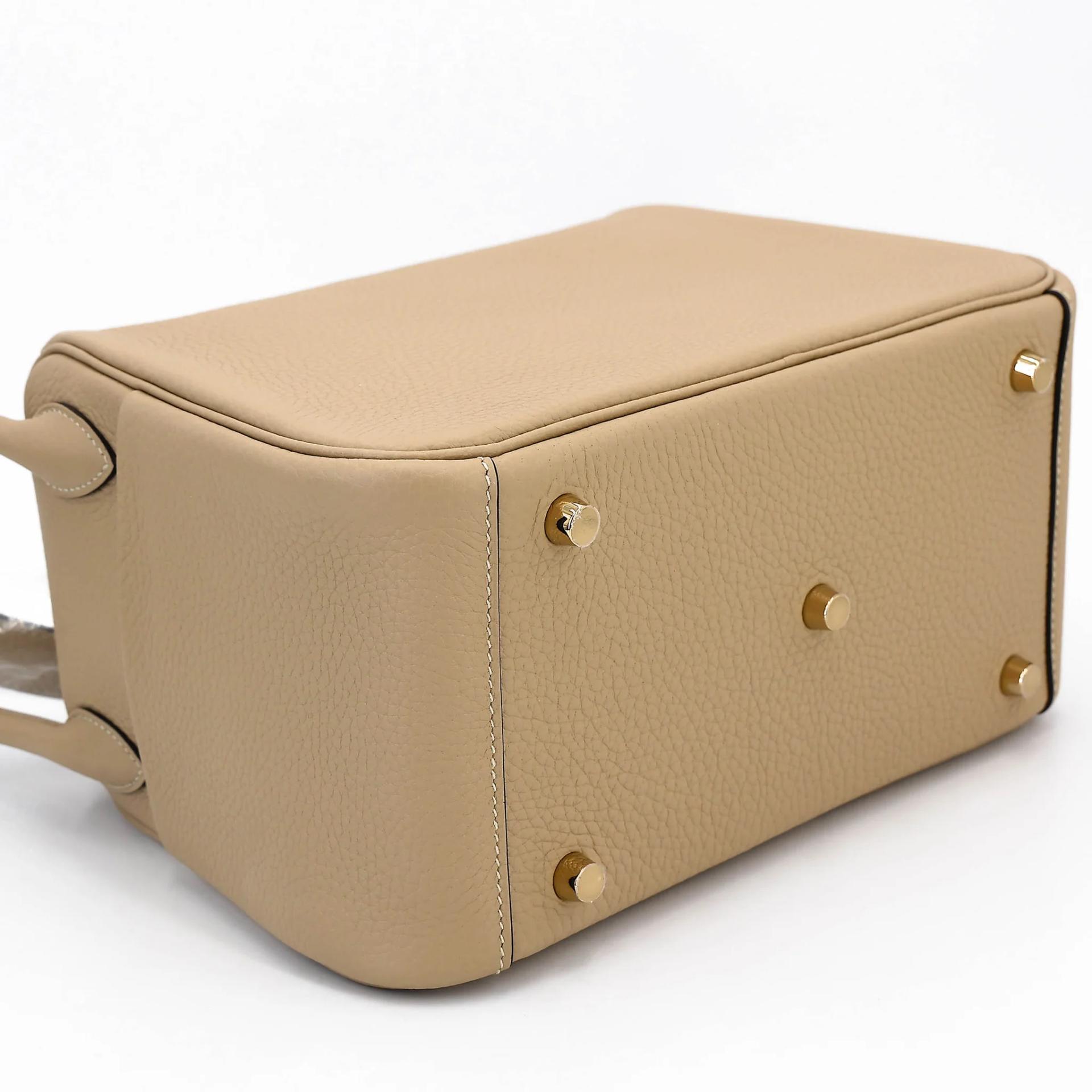Brand New ( Rank N ) HERMÈS Lindy 26 Trench (S2) Clemence Gold hardware K (2025) - 7