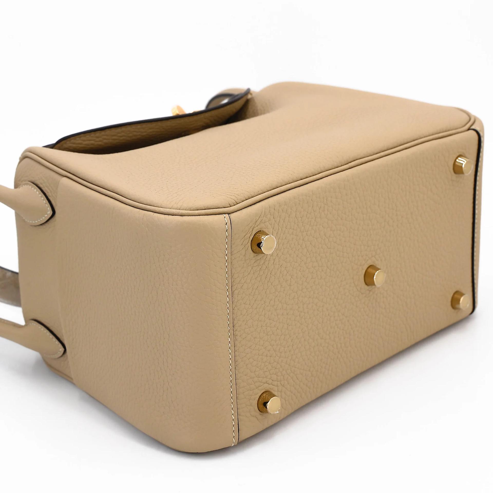 Brand New ( Rank N ) HERMÈS Lindy 26 Trench (S2) Clemence Gold hardware K (2025) - 5