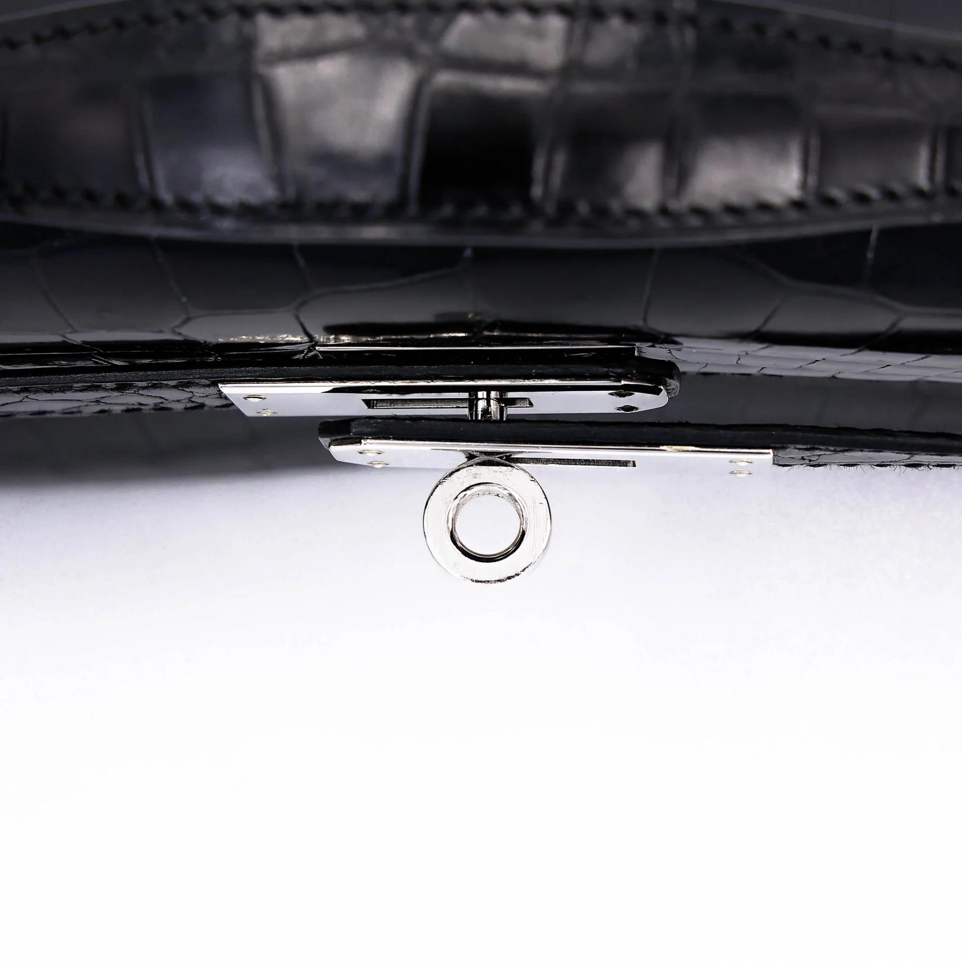Very Good ( Rank A) HERMÈS Kelly Cut Noir (89) Shiny Niloticus Crocodile Palladium hardware Square P (2012) - 10