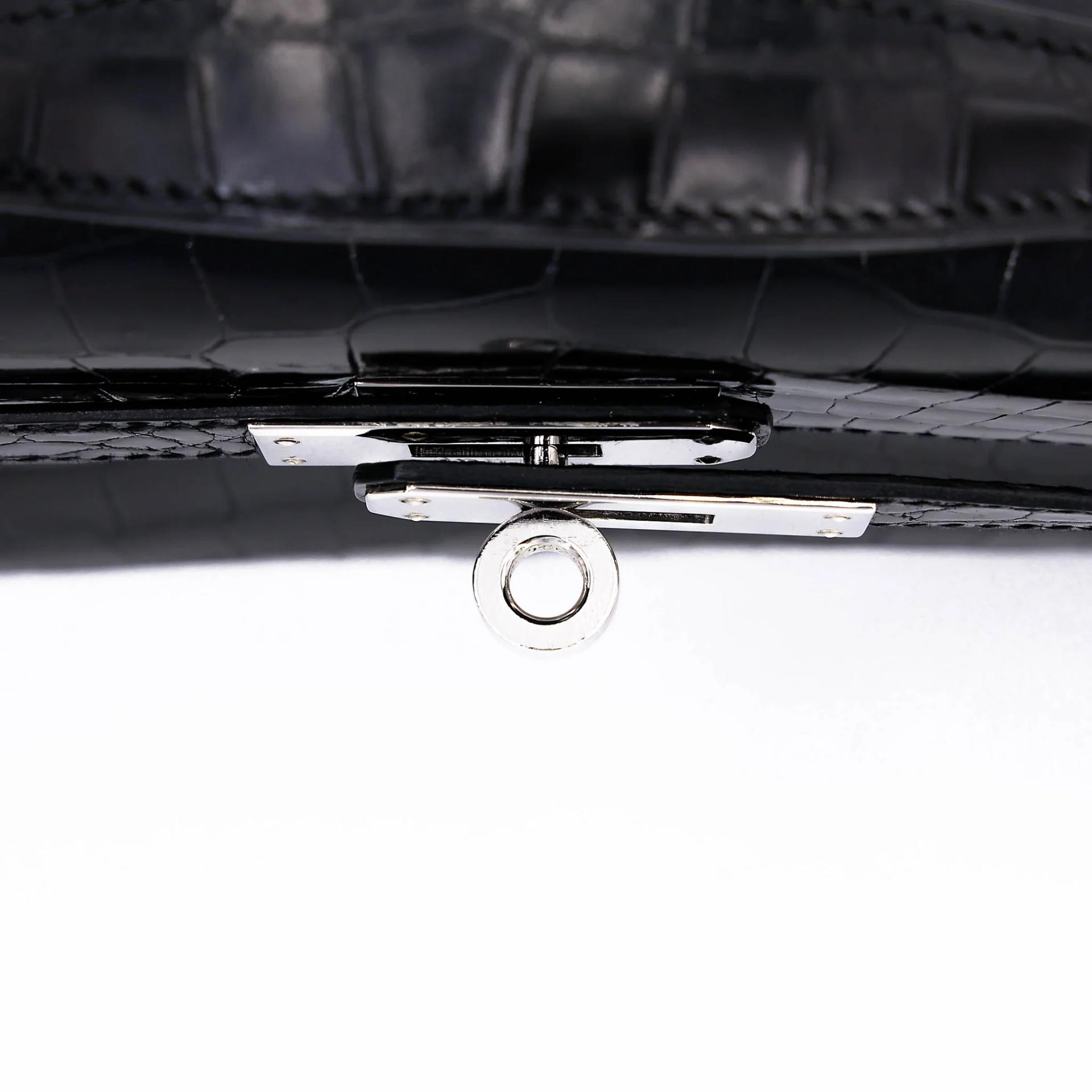 Very Good ( Rank A) HERMÈS Kelly Cut Noir (89) Shiny Niloticus Crocodile Palladium hardware Square P (2012) - 11
