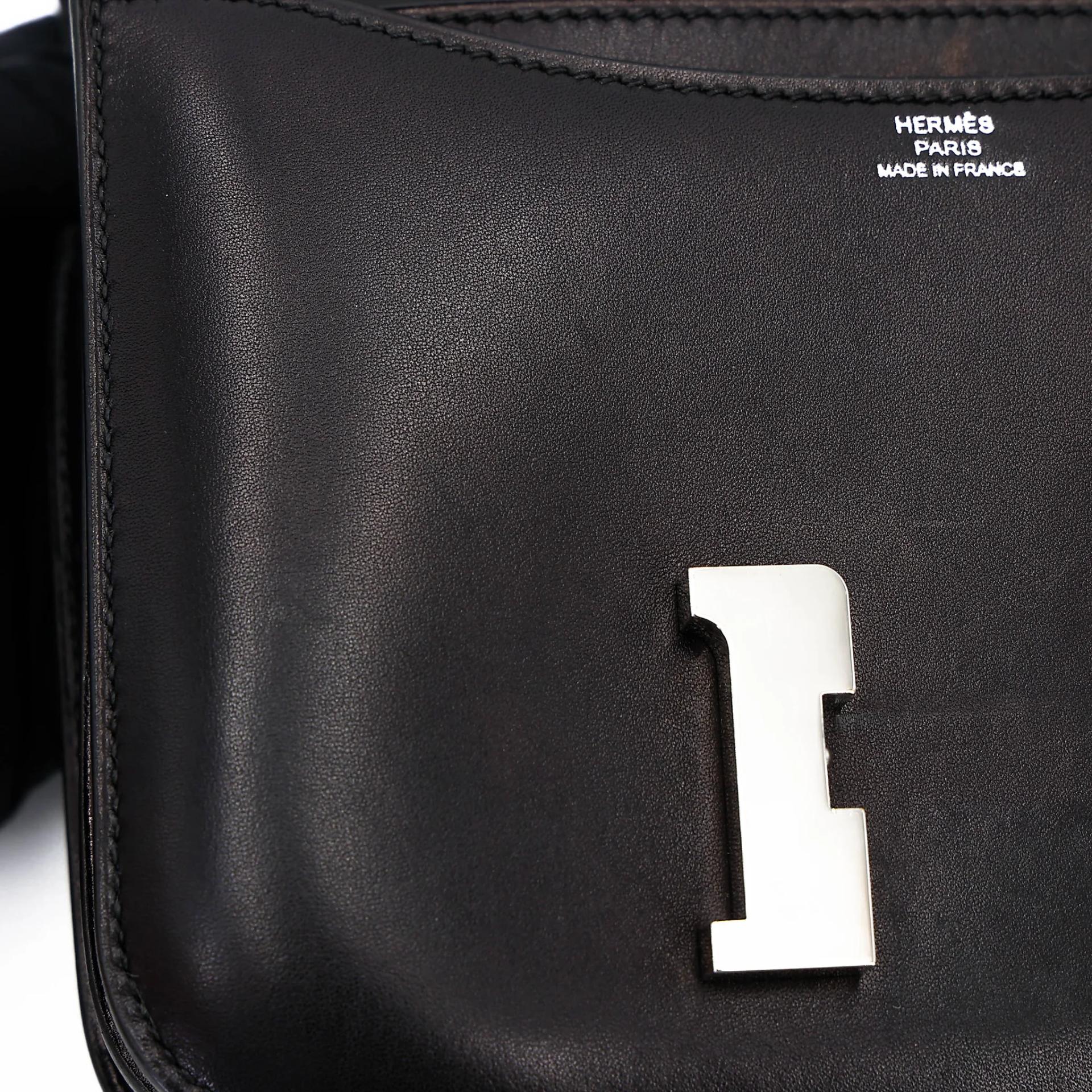 Very Good ( Rank A) HERMÈS Constance Mini Noir (89) Evercolor Palladium hardware A (2017) - 13