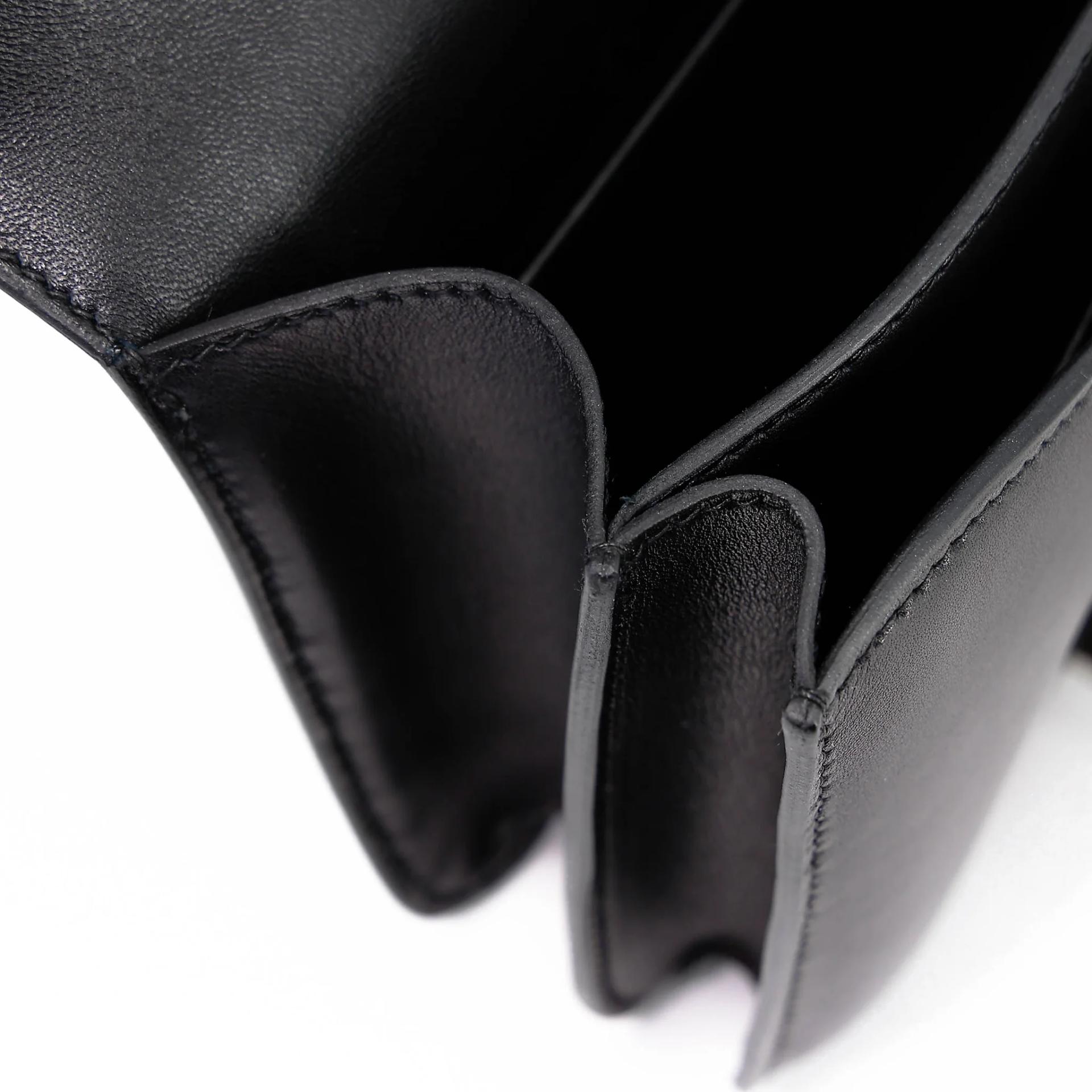 Very Good ( Rank A) HERMÈS Constance Mini Noir (89) Evercolor Palladium hardware A (2017) - 23