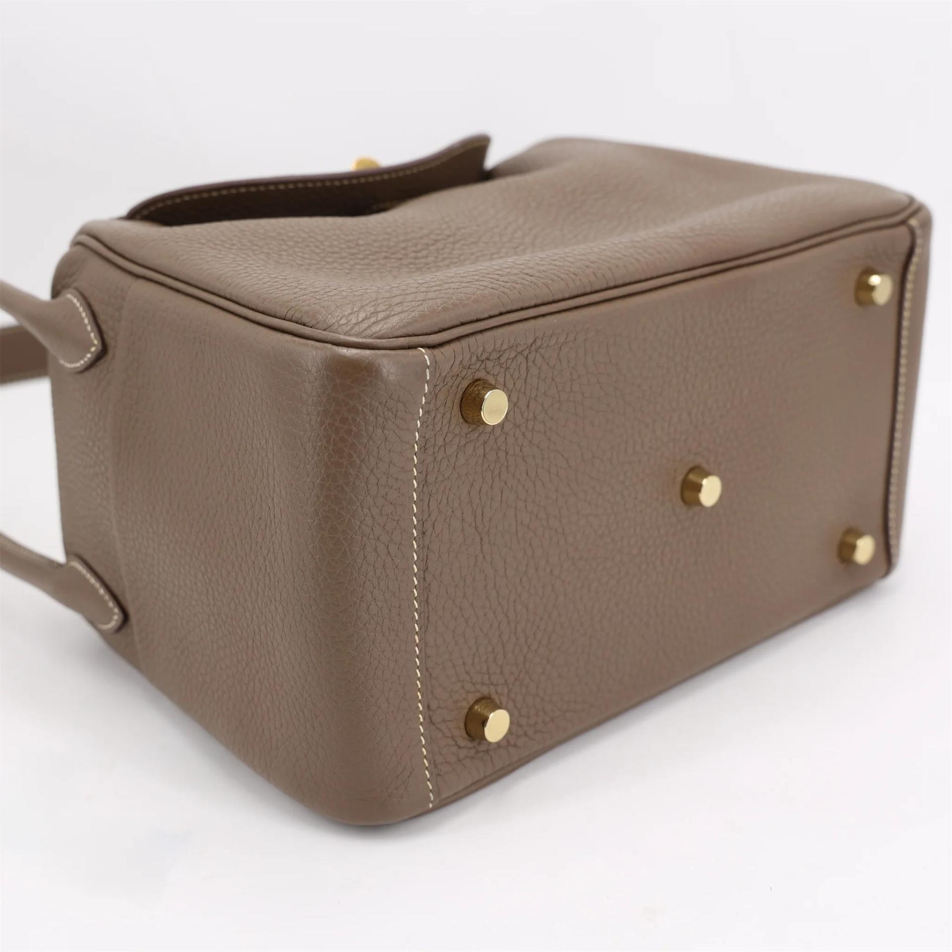 A美品 HERMÈS 爱马仕 Lindy 26 18 大象灰 Etoupe Clemence小牛皮 金扣 Y刻 2020年 - 4