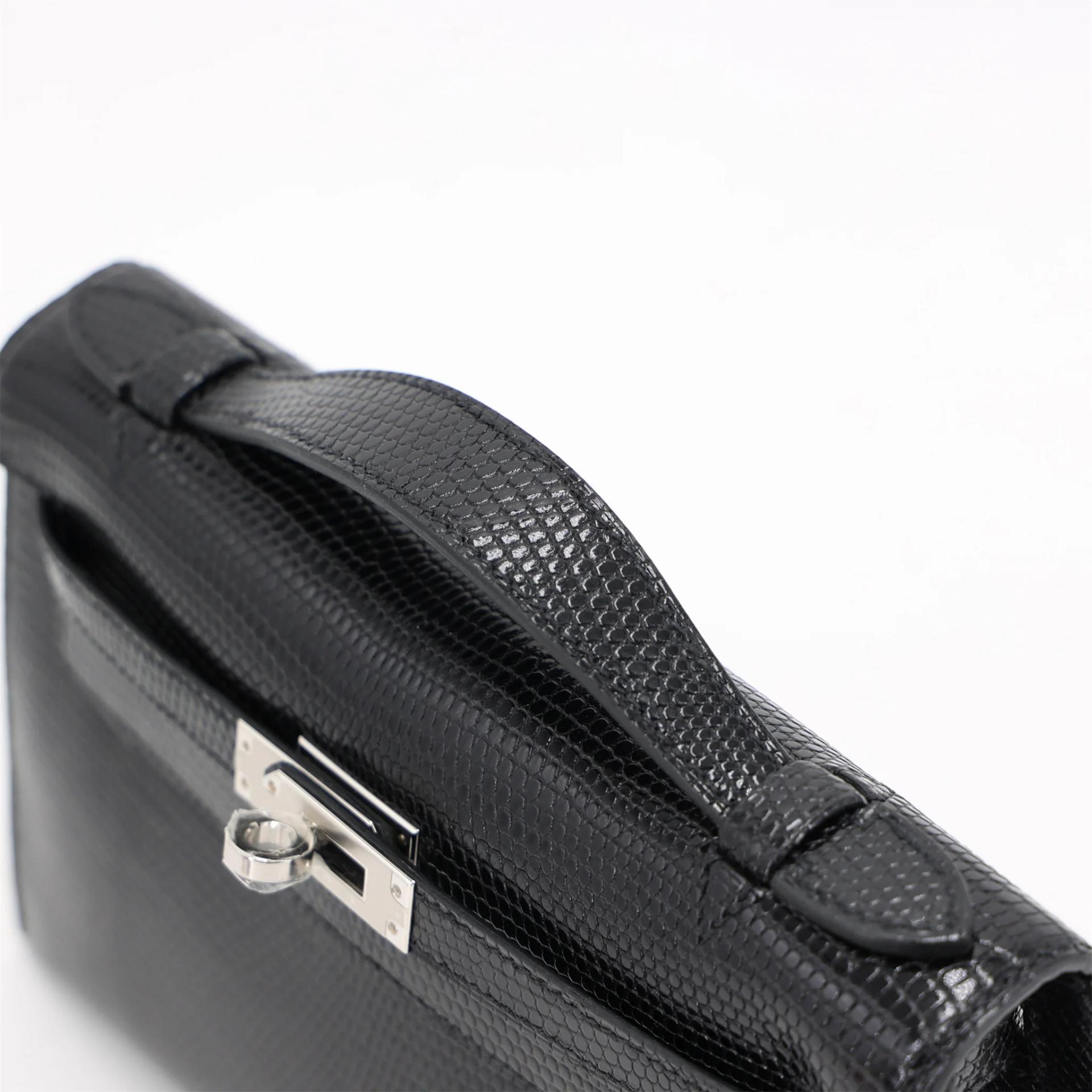 未使用保存品 HERMÈS 爱马仕 Kelly Pochette 89 黑色 Noir (Black) 蜥蜴皮 亮面 银扣 W刻 2024年 - 3
