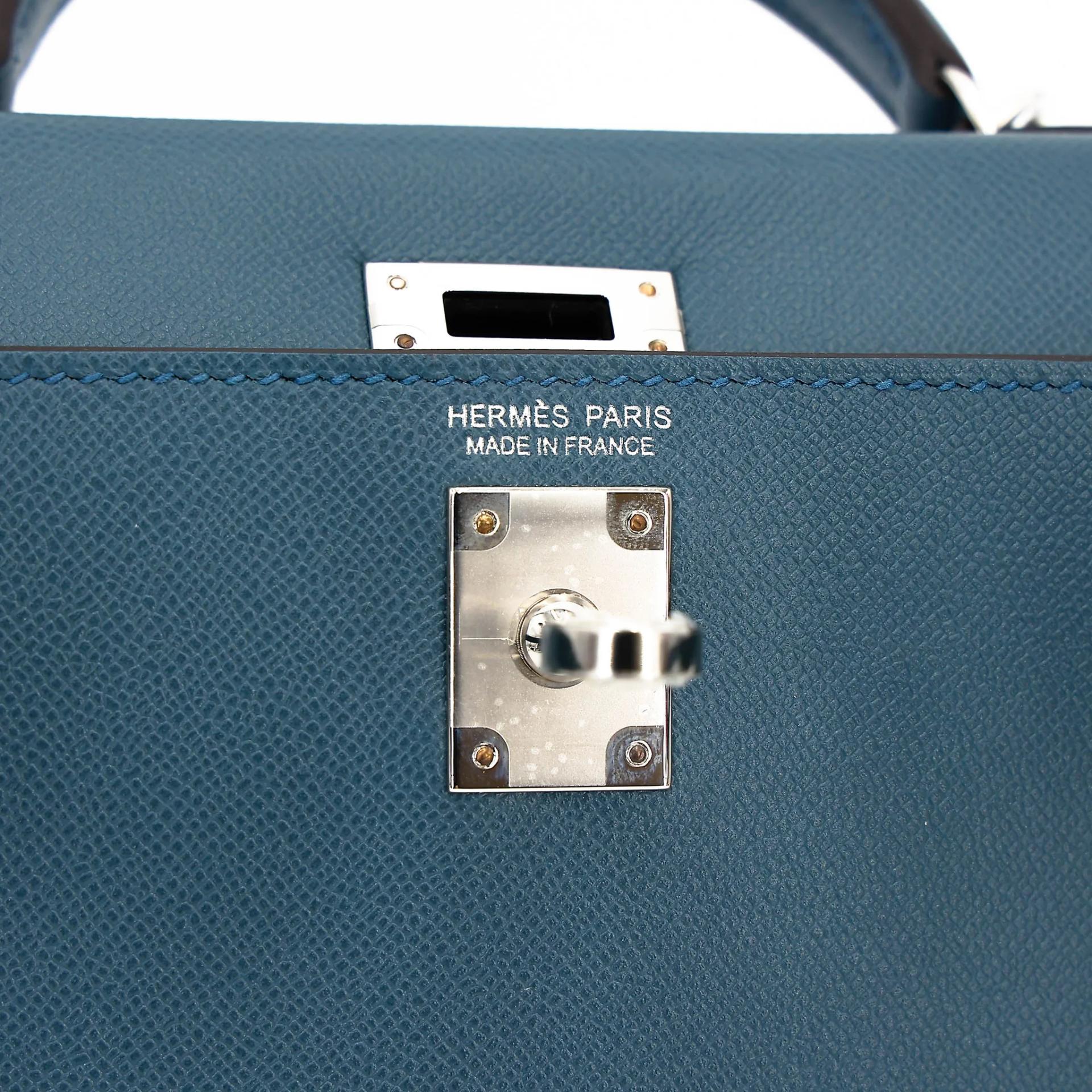 未使用保存品 HERMÈS 爱马仕 Mini Kelly 二代 N7 风暴蓝 Bleu Tempete Madame皮 银扣 K刻 2025年 - 15