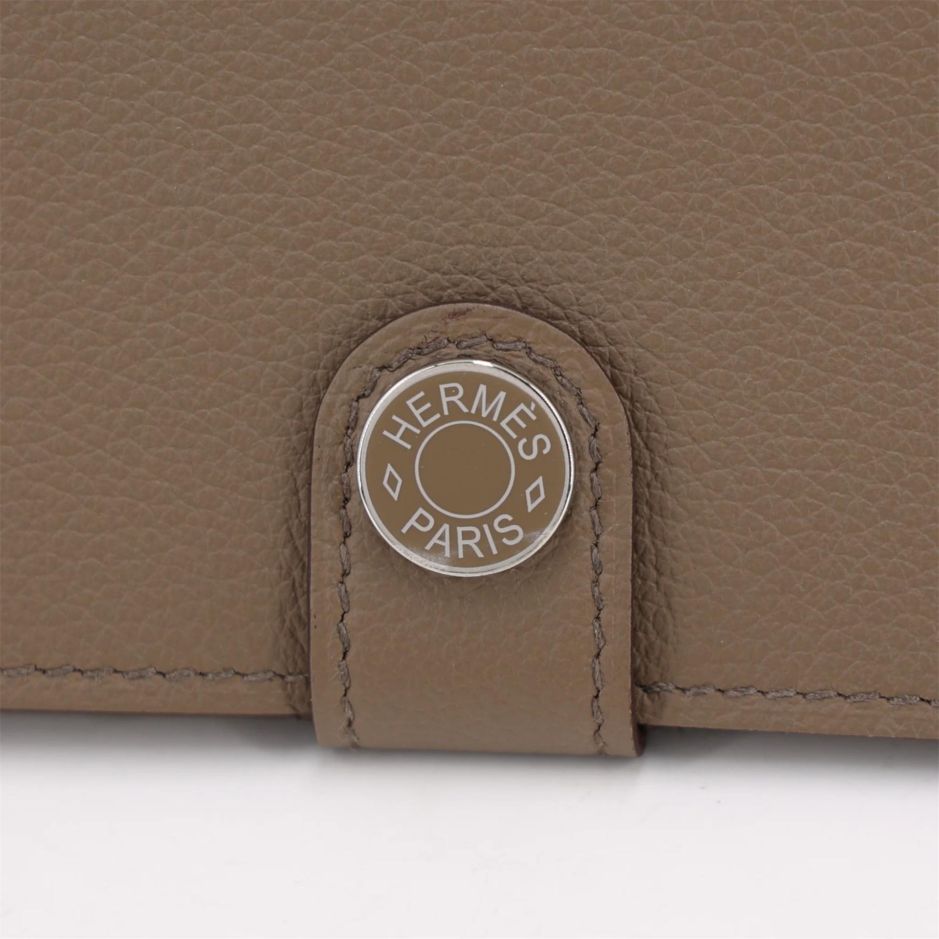 未使用保存品 HERMÈS 爱马仕 R.M.S Toutenmain 钱包 18 大象灰 Etoupe 6T Toundra Evercolor皮 银扣 W刻 2024年 - 8