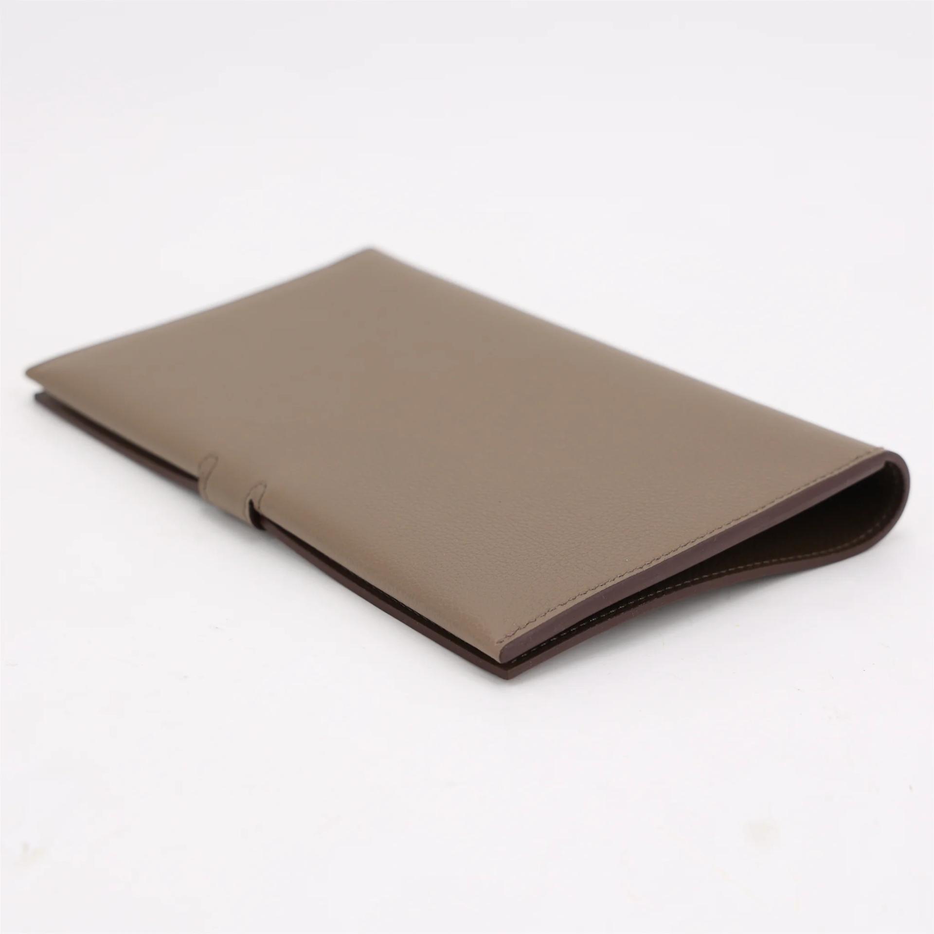 未使用保存品 HERMÈS 爱马仕 R.M.S Toutenmain 钱包 18 大象灰 Etoupe 6T Toundra Evercolor皮 银扣 W刻 2024年 - 7