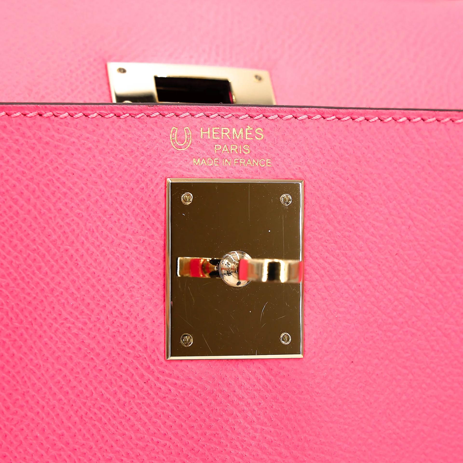 Very Good ( Rank A) HERMÈS Special Order Kelly 28 HSS Rose Azalee (8W) Nata (I2) Epsom Permabrass hardware C (2018) - 24