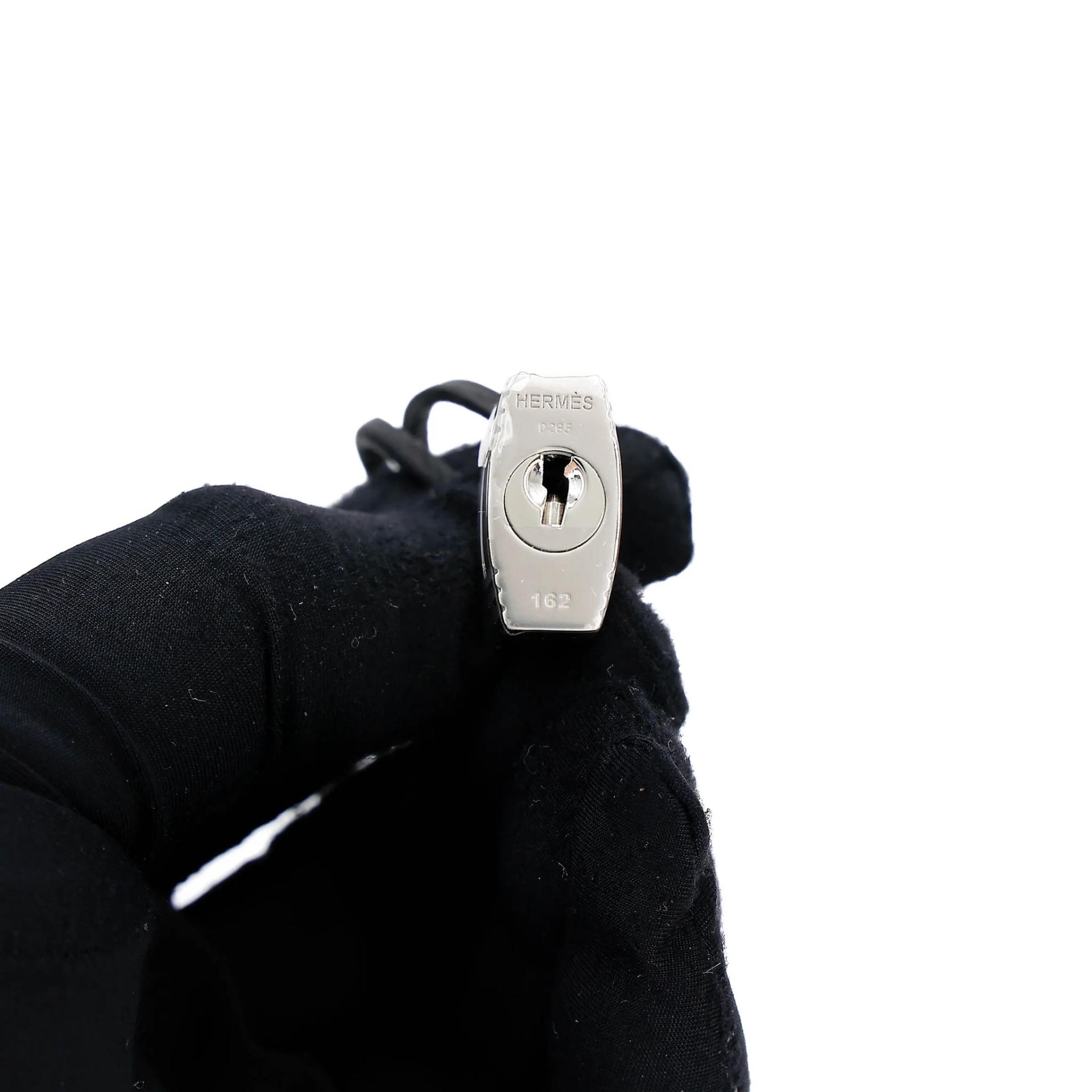 Brand New ( Rank N ) HERMÈS Kelly 25 Noir (89) Togo Palladium hardware G (2026) - 21