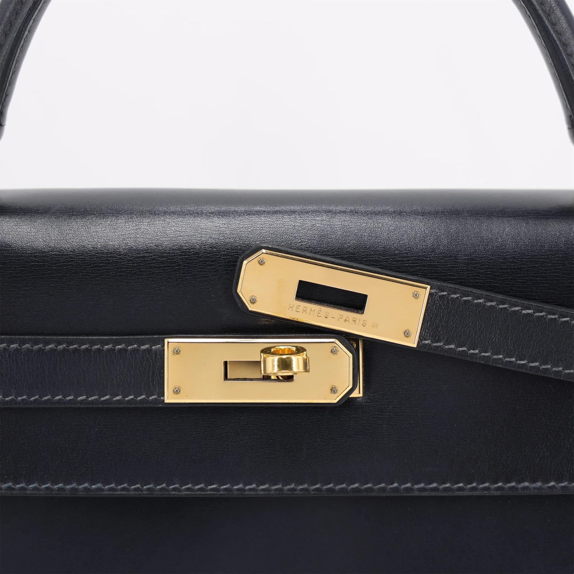ランク A HERMÈS エルメス ケリー32 セリエ ブルーネイビー (7U) ボックスカーフ ゴールド金具 □M刻印 (2009) - 9