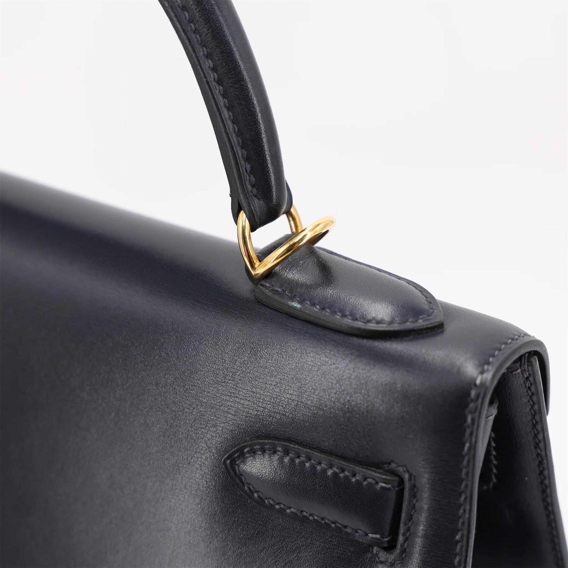 ランク A HERMÈS エルメス ケリー32 セリエ ブルーネイビー (7U) ボックスカーフ ゴールド金具 □M刻印 (2009) - 4