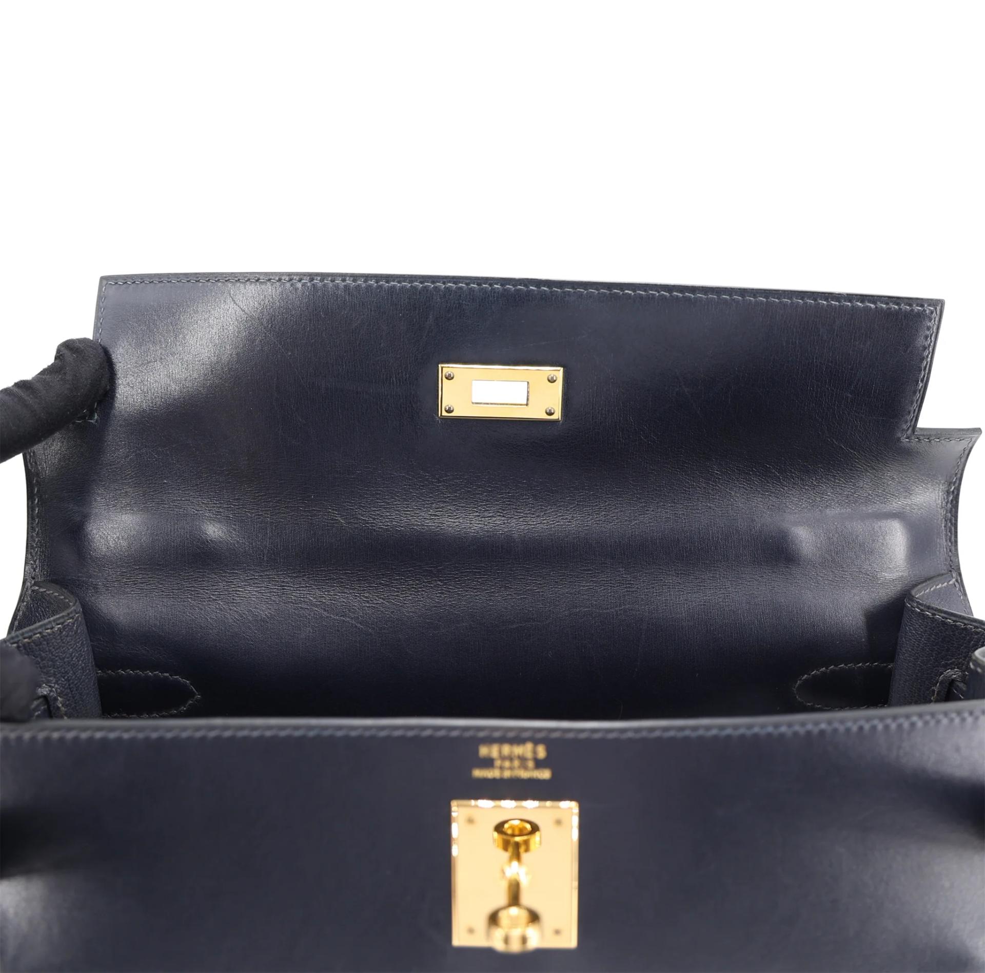 ランク A HERMÈS エルメス ケリー32 セリエ ブルーネイビー (7U) ボックスカーフ ゴールド金具 □M刻印 (2009) - 13