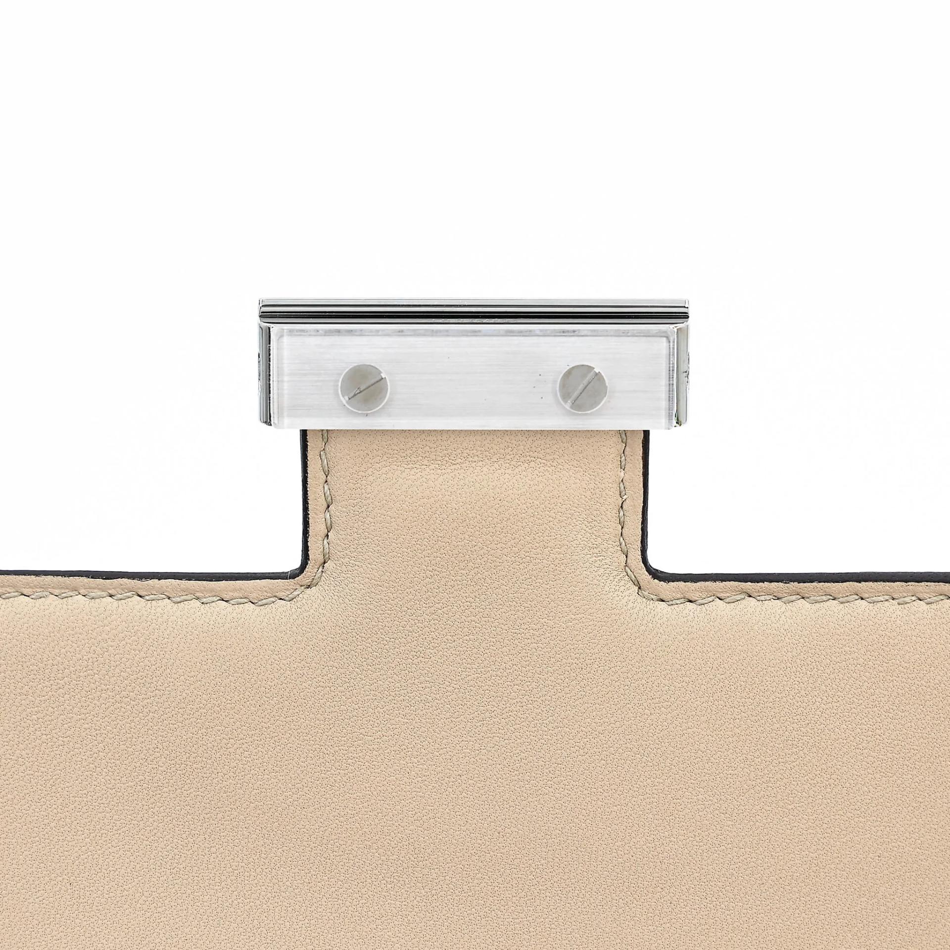 Excellent ( Rank SA ) HERMÈS Constance Mini 19 Mirror Parchemin (3C) Ostrich Palladium hardware U (2022) - 10